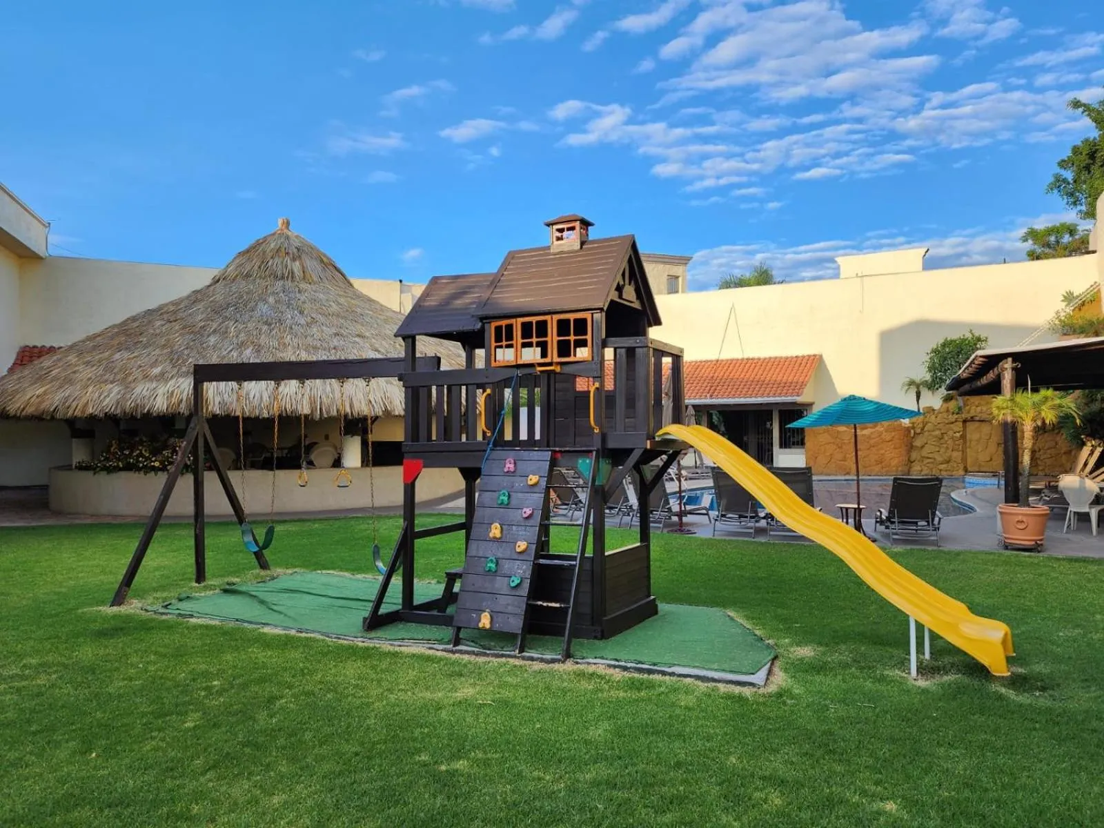 Garden view in Hotel Argento