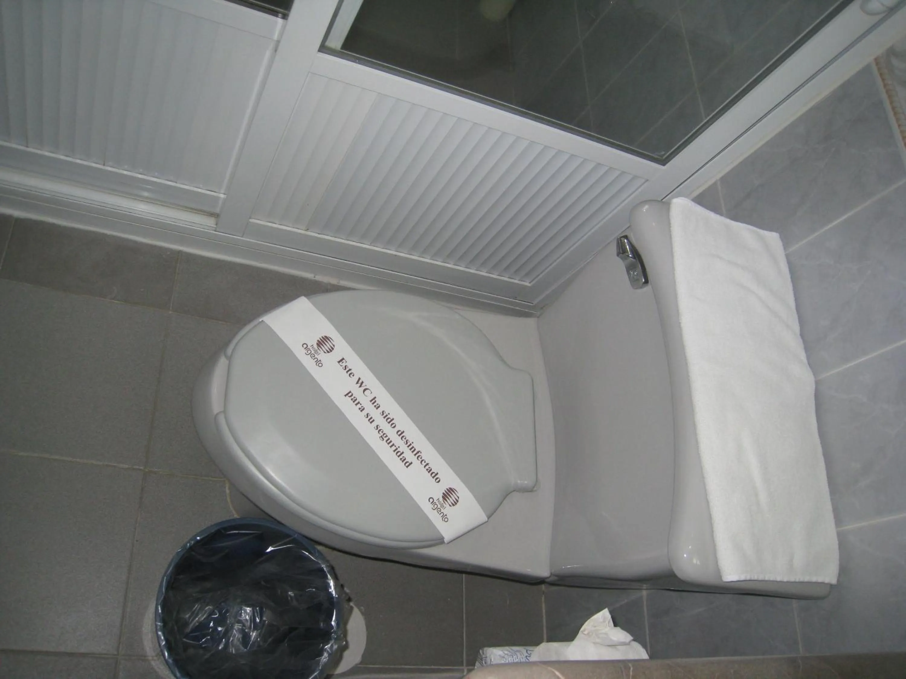 Bathroom in Hotel Argento