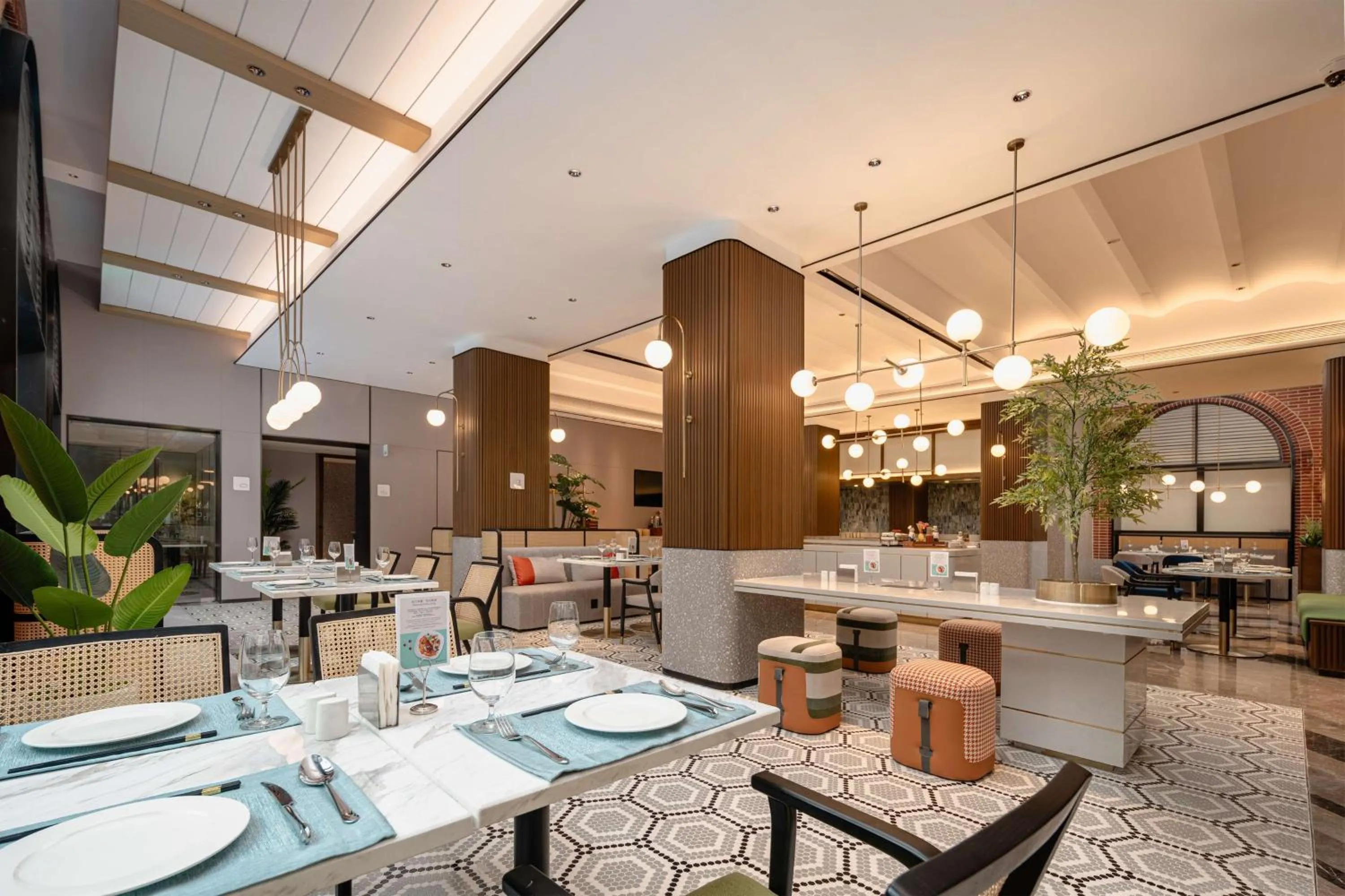 Restaurant/places to eat in Hilton Garden Inn Shanghai Caoyang