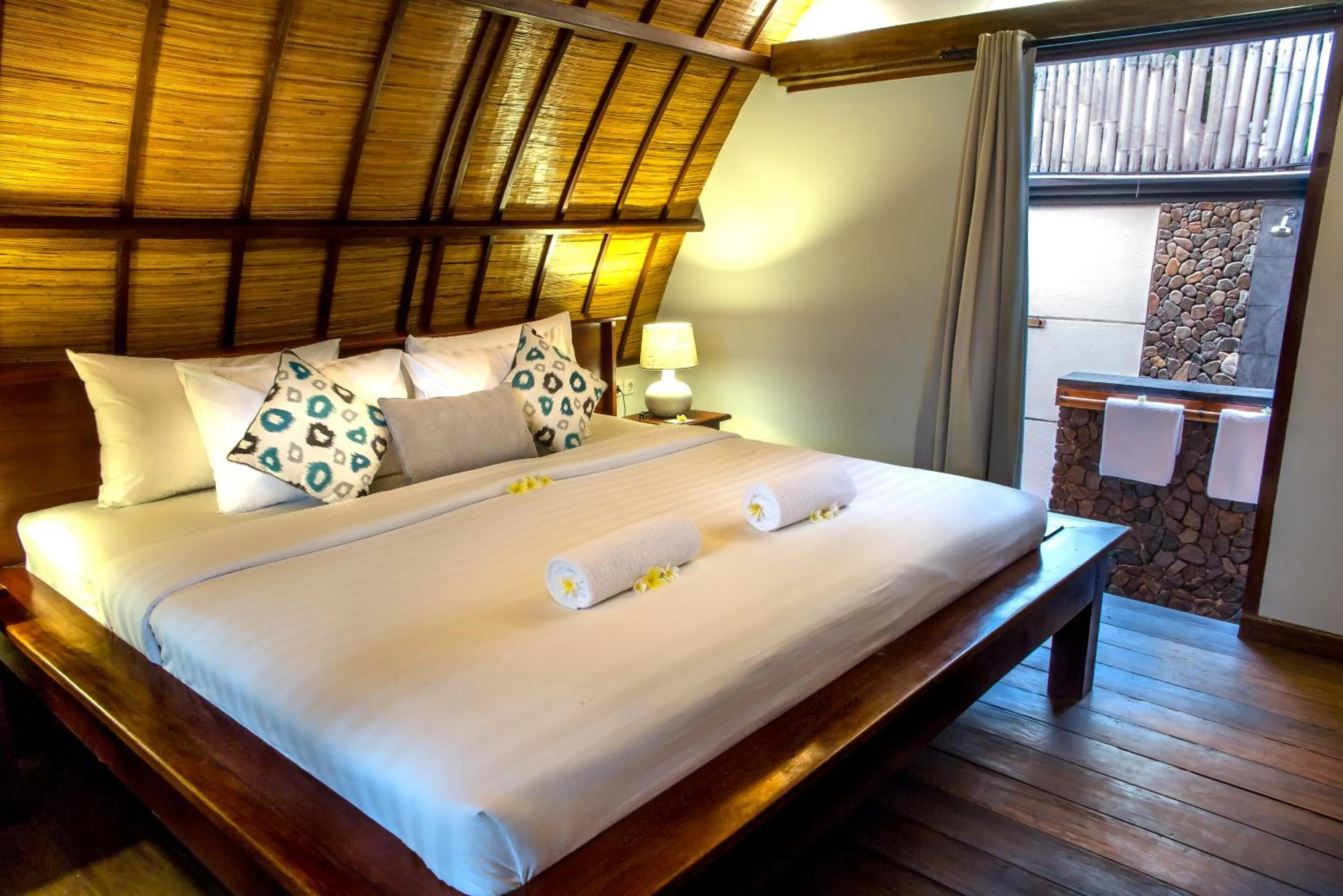 Photo of the whole room, Bed in Manta Dive Gili Trawangan Resort
