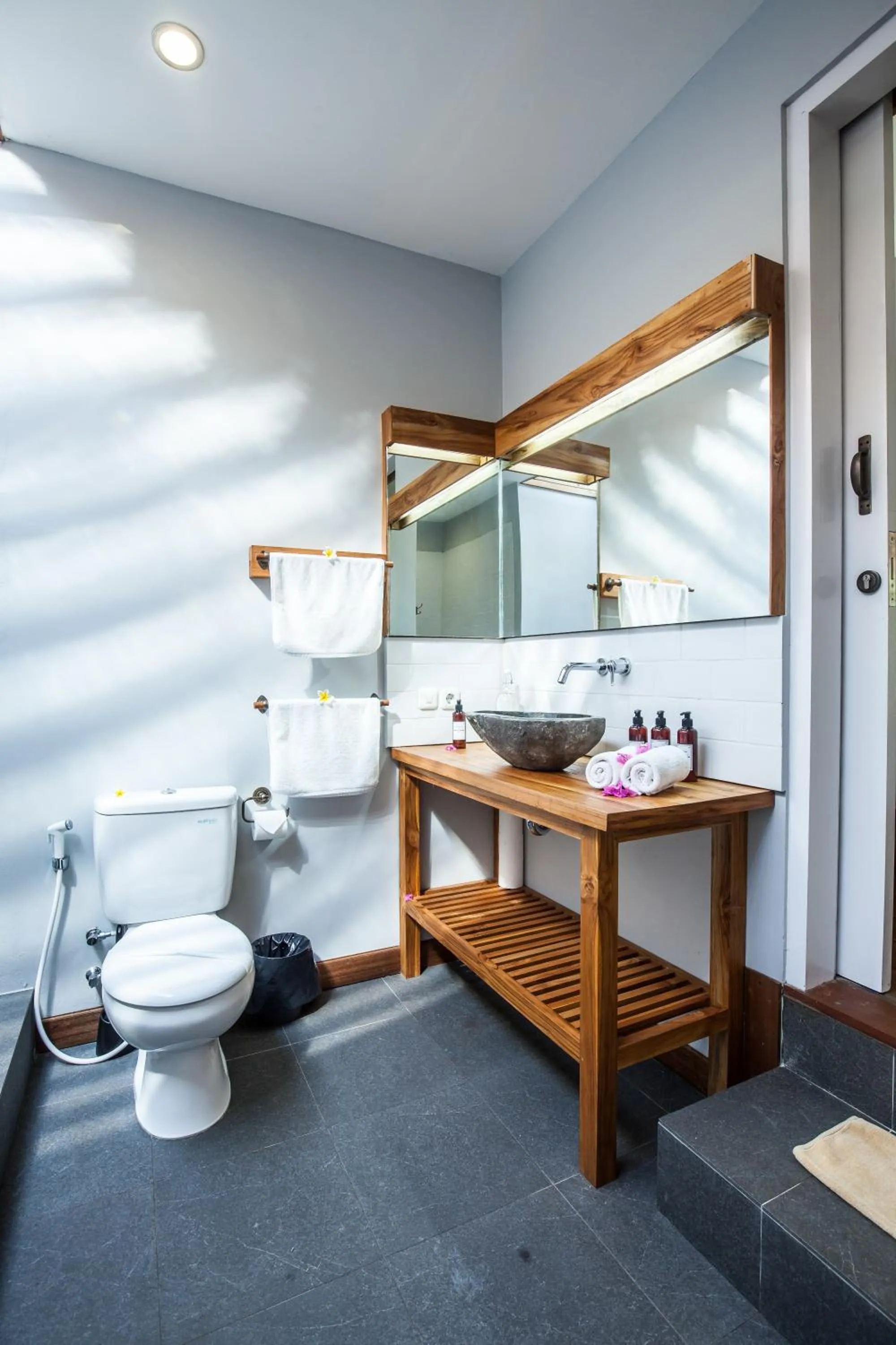 Bathroom in Manta Dive Gili Trawangan Resort