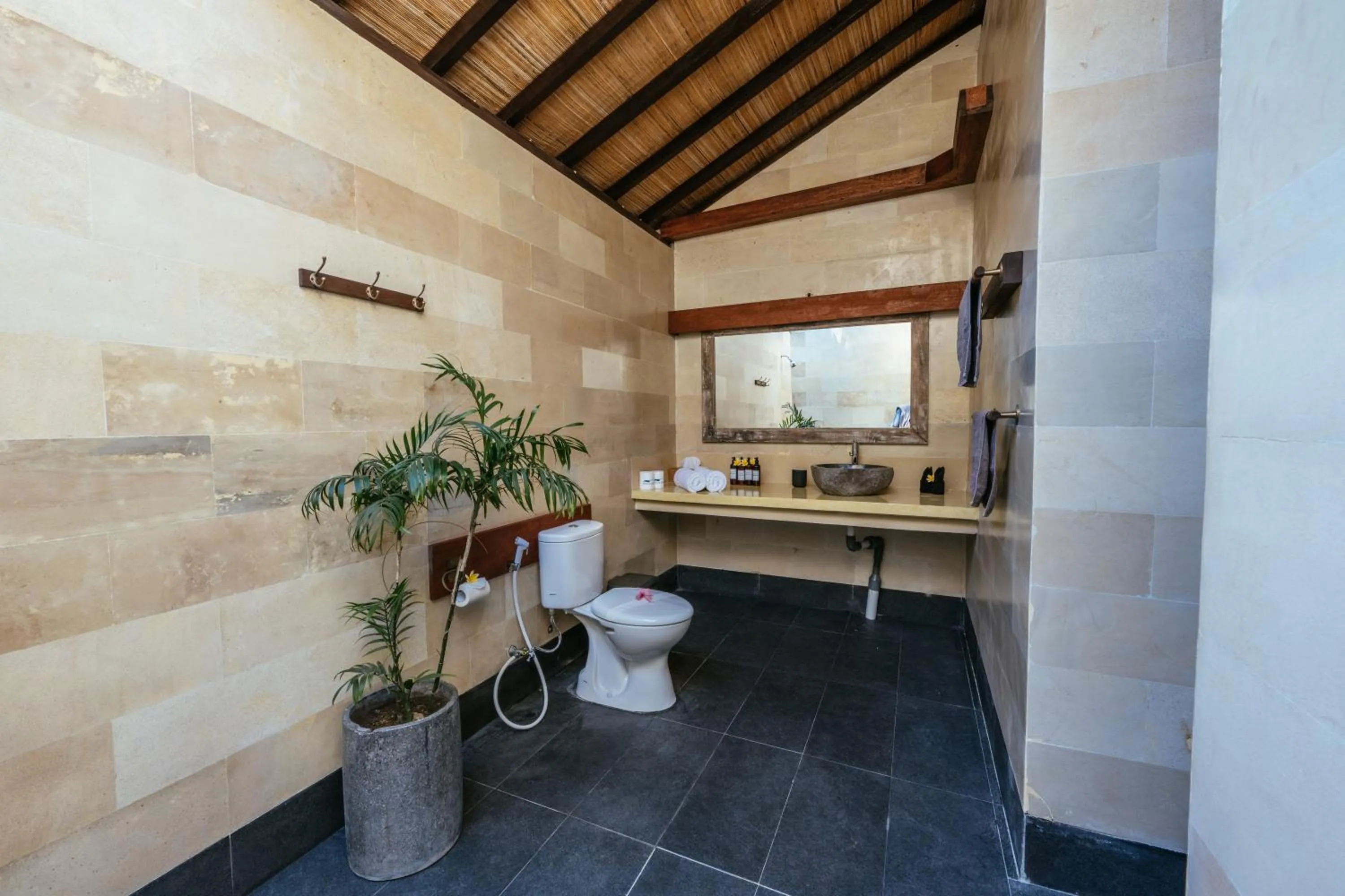Bathroom in Manta Dive Gili Trawangan Resort