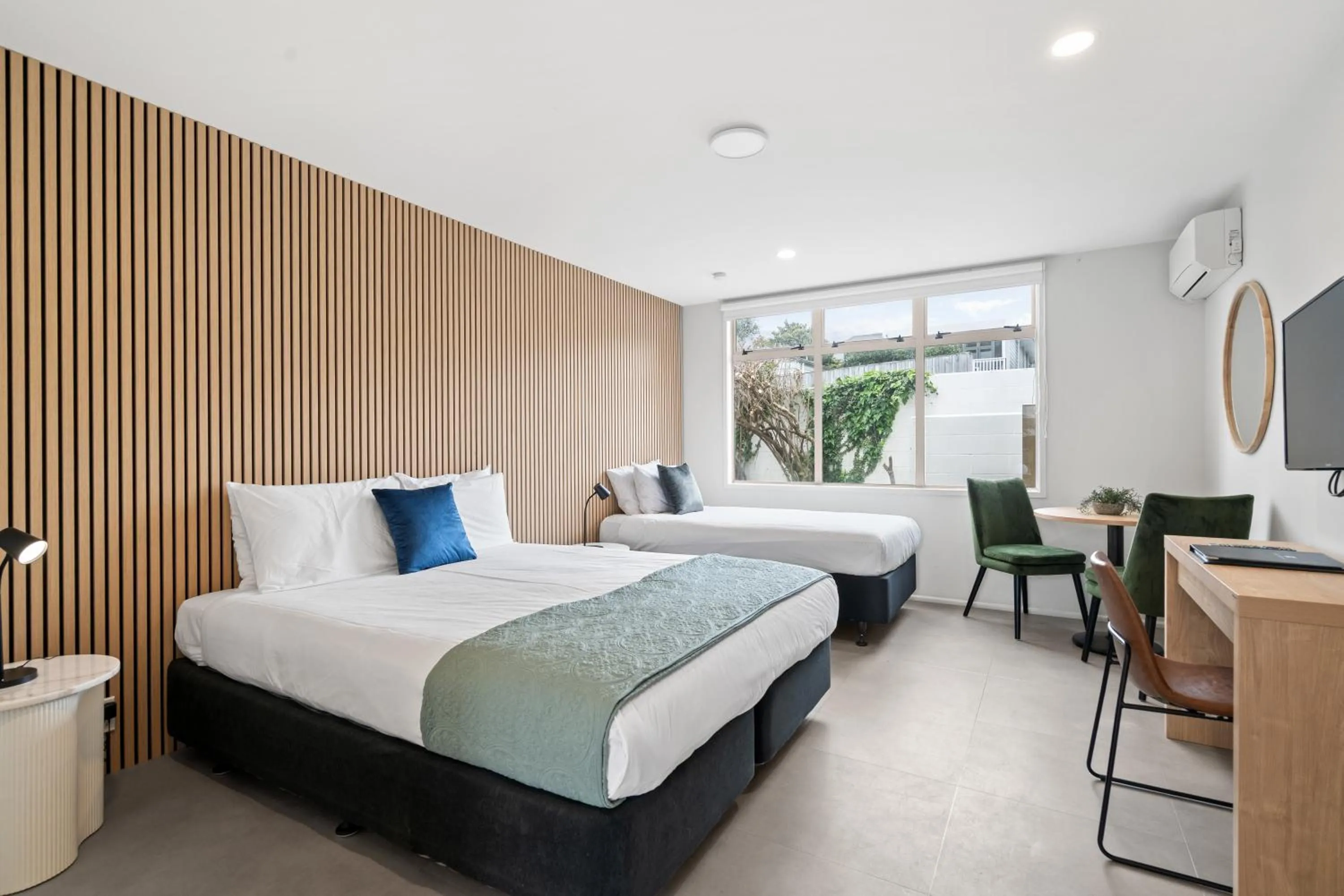 Bed in Pacific Motor Inn