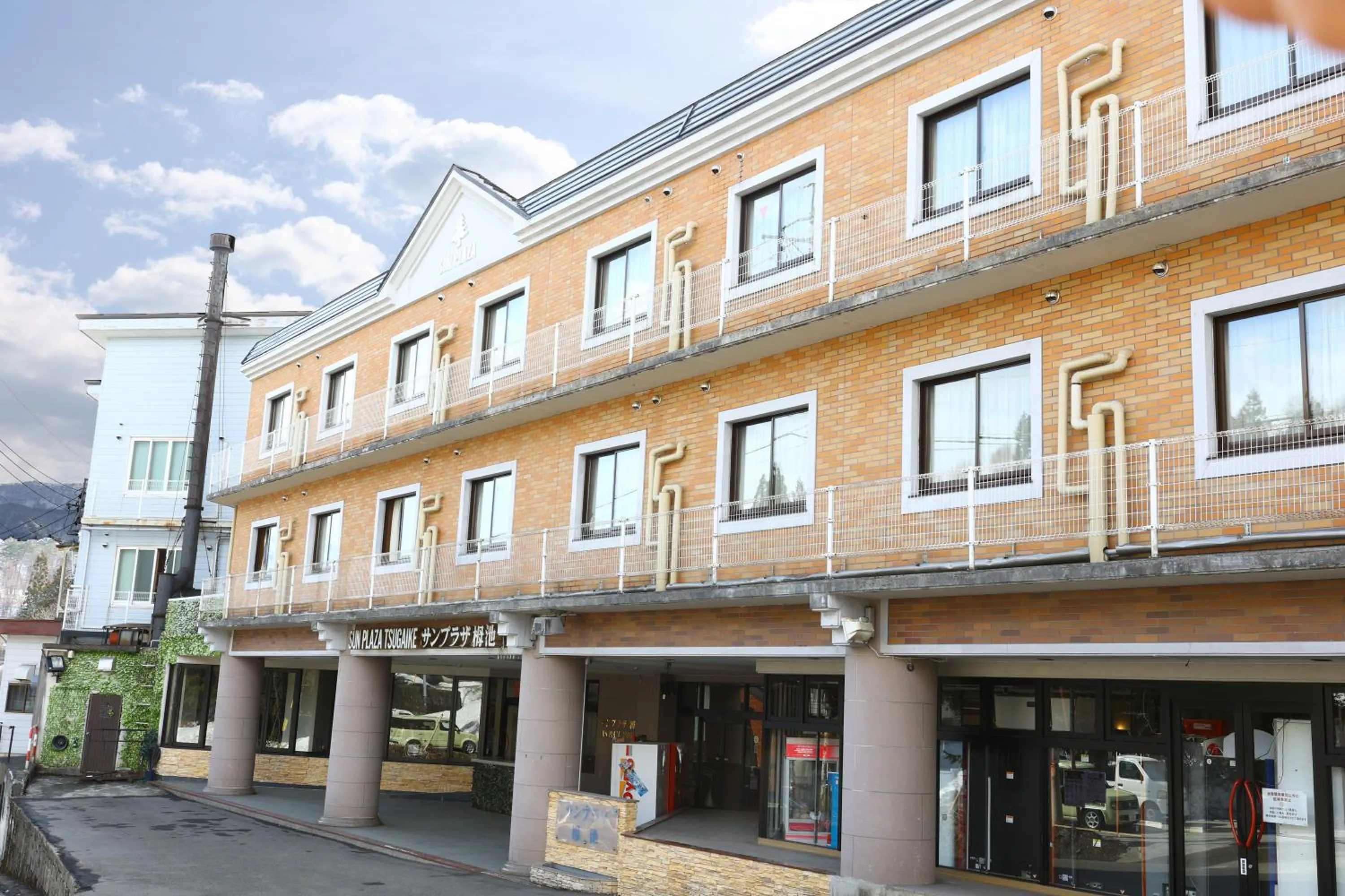 Property building in Hotel Sunplaza Tsugaike