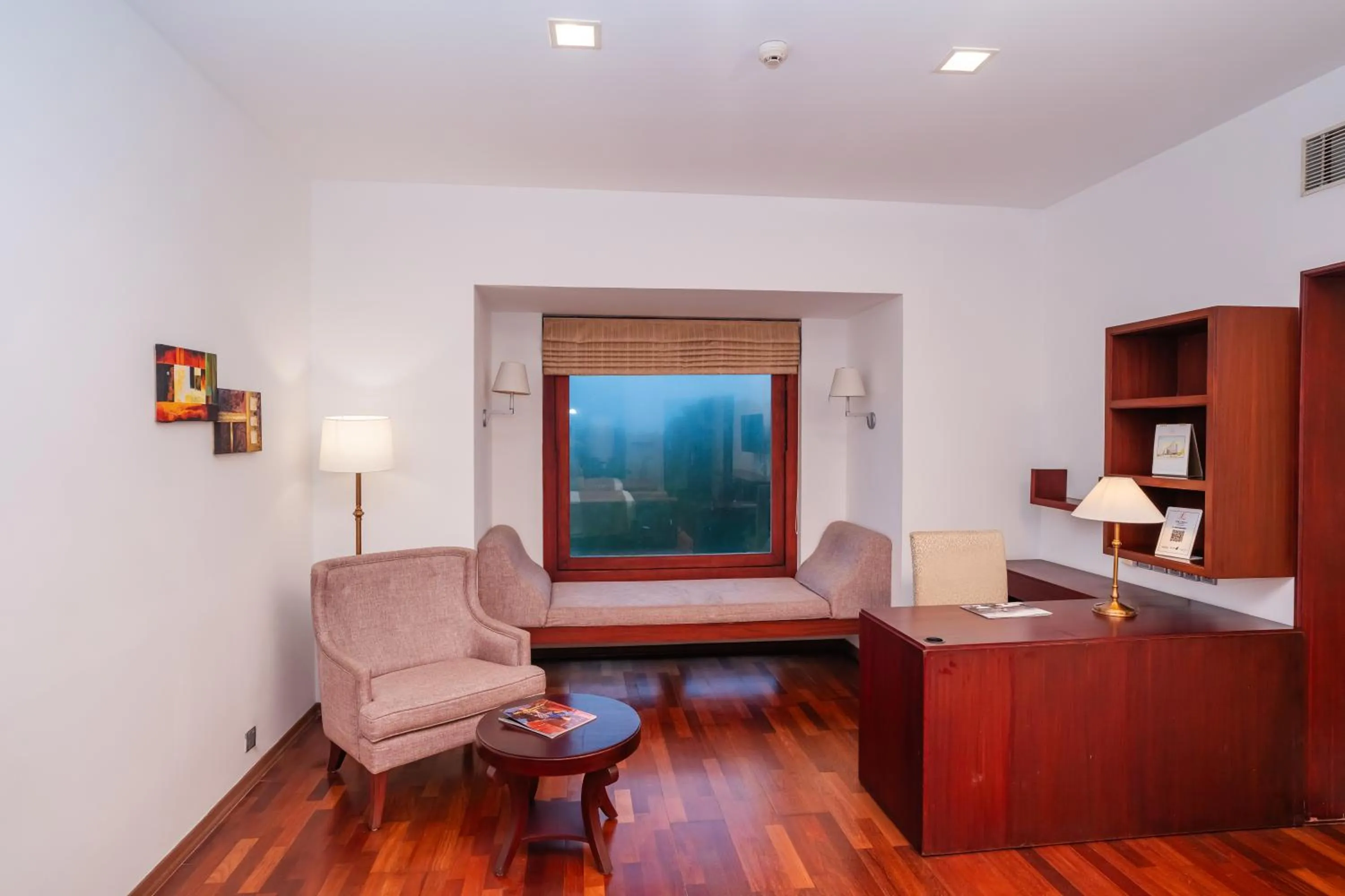 Seating area in The Leela Ashtamudi, A Raviz Hotel