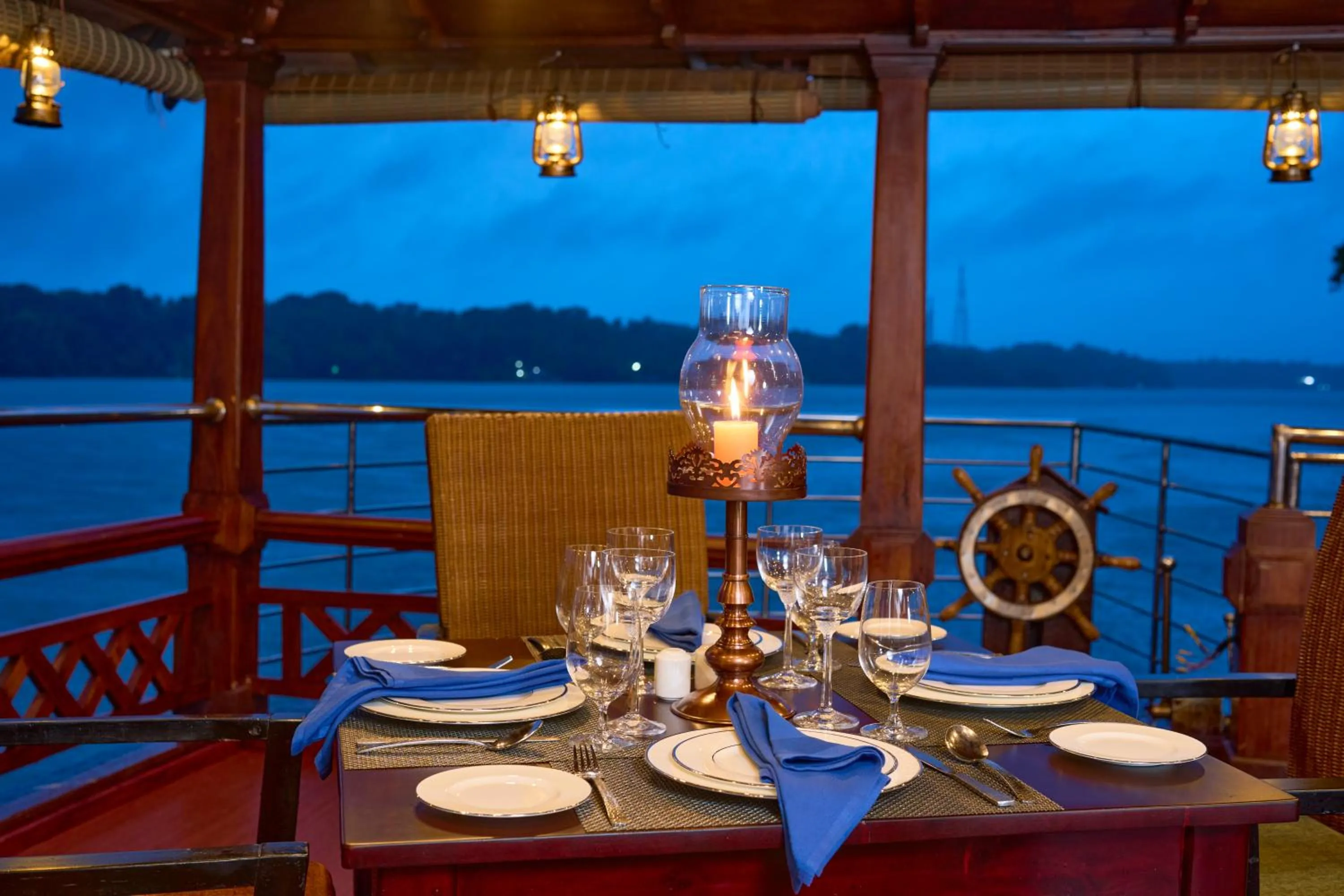 Restaurant/places to eat in The Leela Ashtamudi, A Raviz Hotel