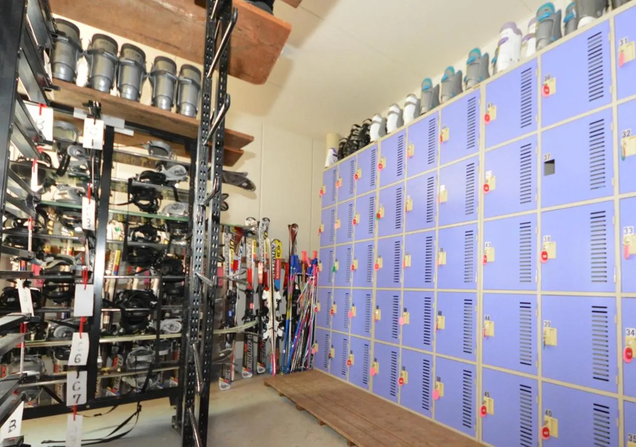 Skiing in Hotel Meribel Tsugaike