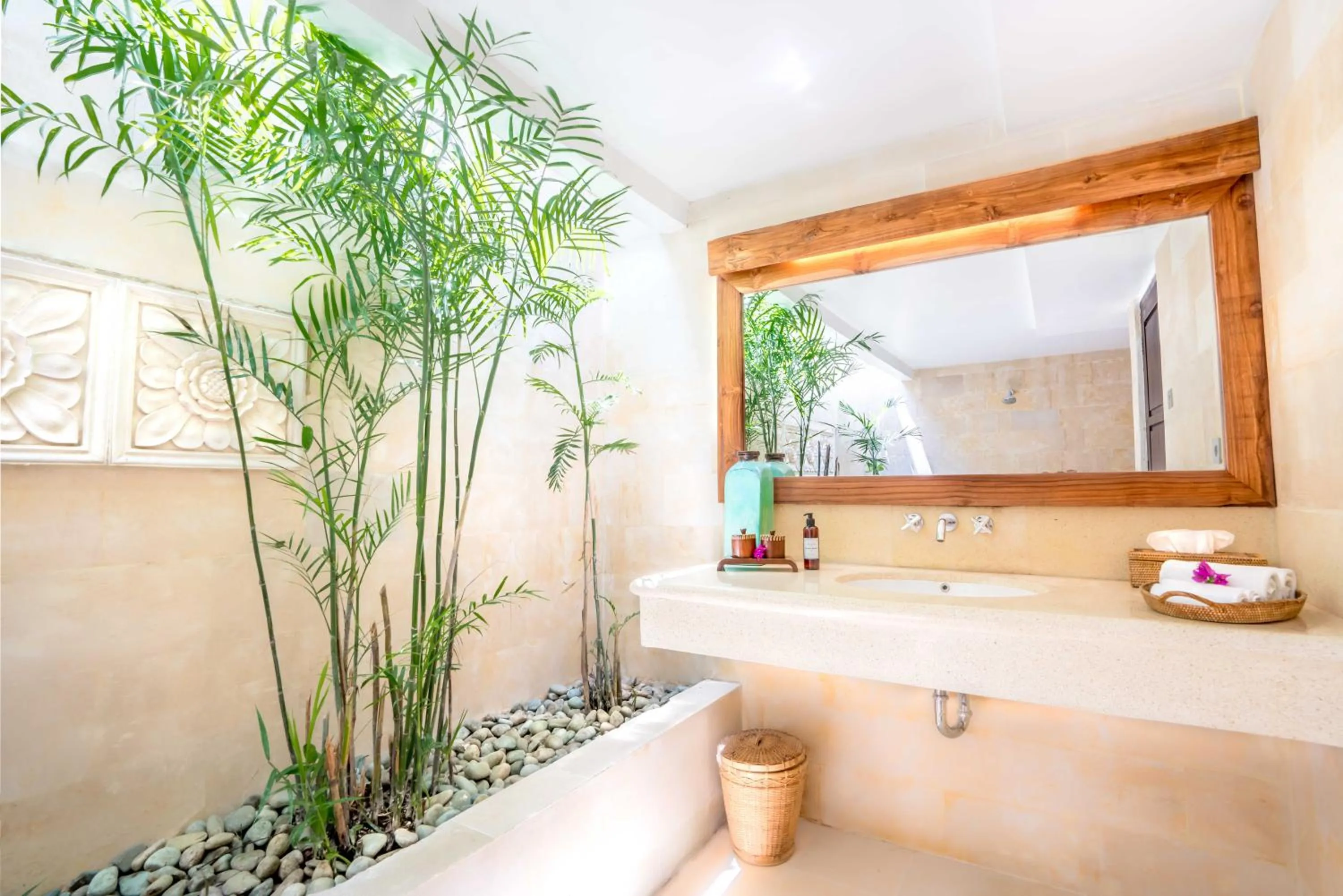 Bathroom in Gili Villas