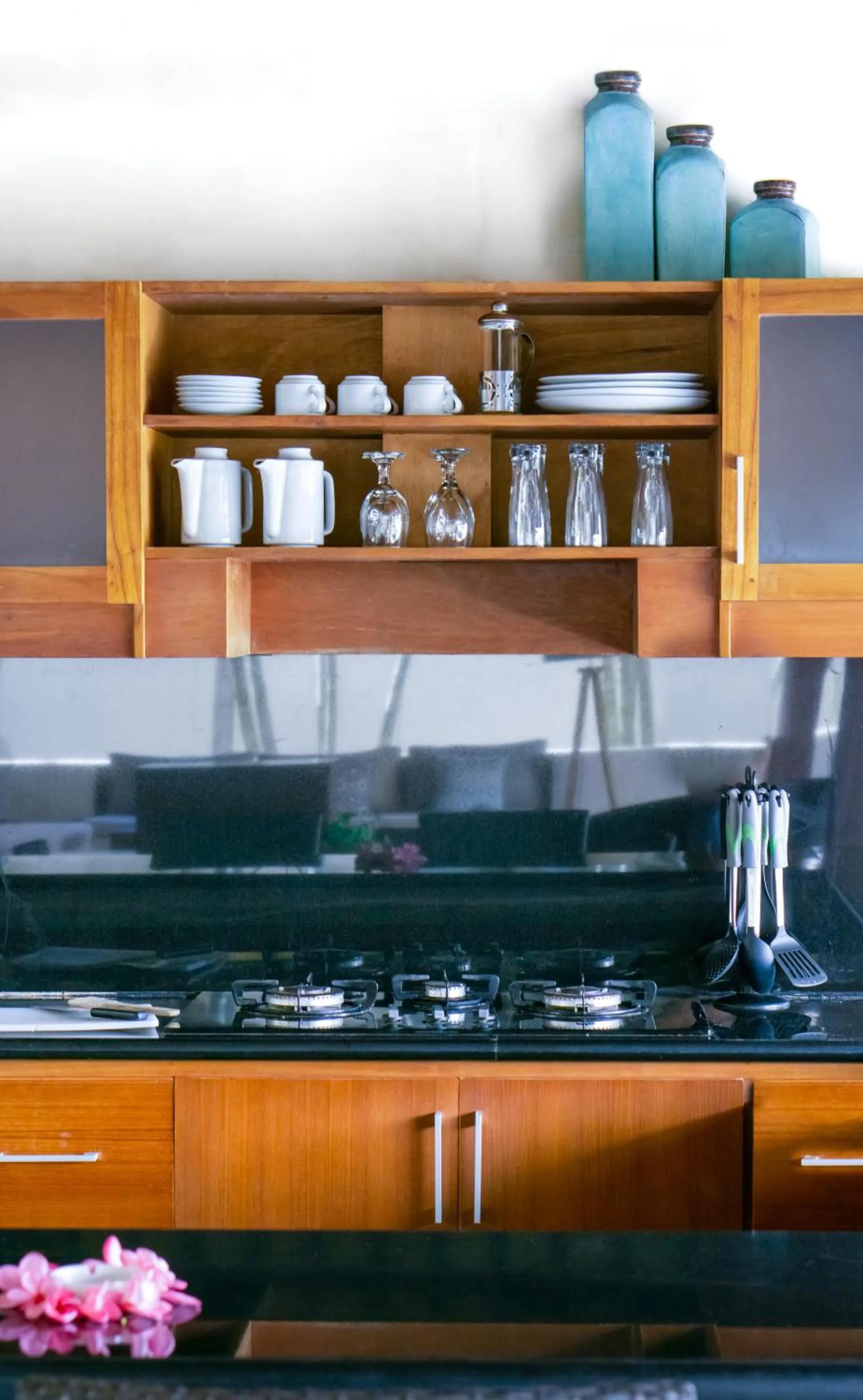 Kitchen or kitchenette in Gili Villas