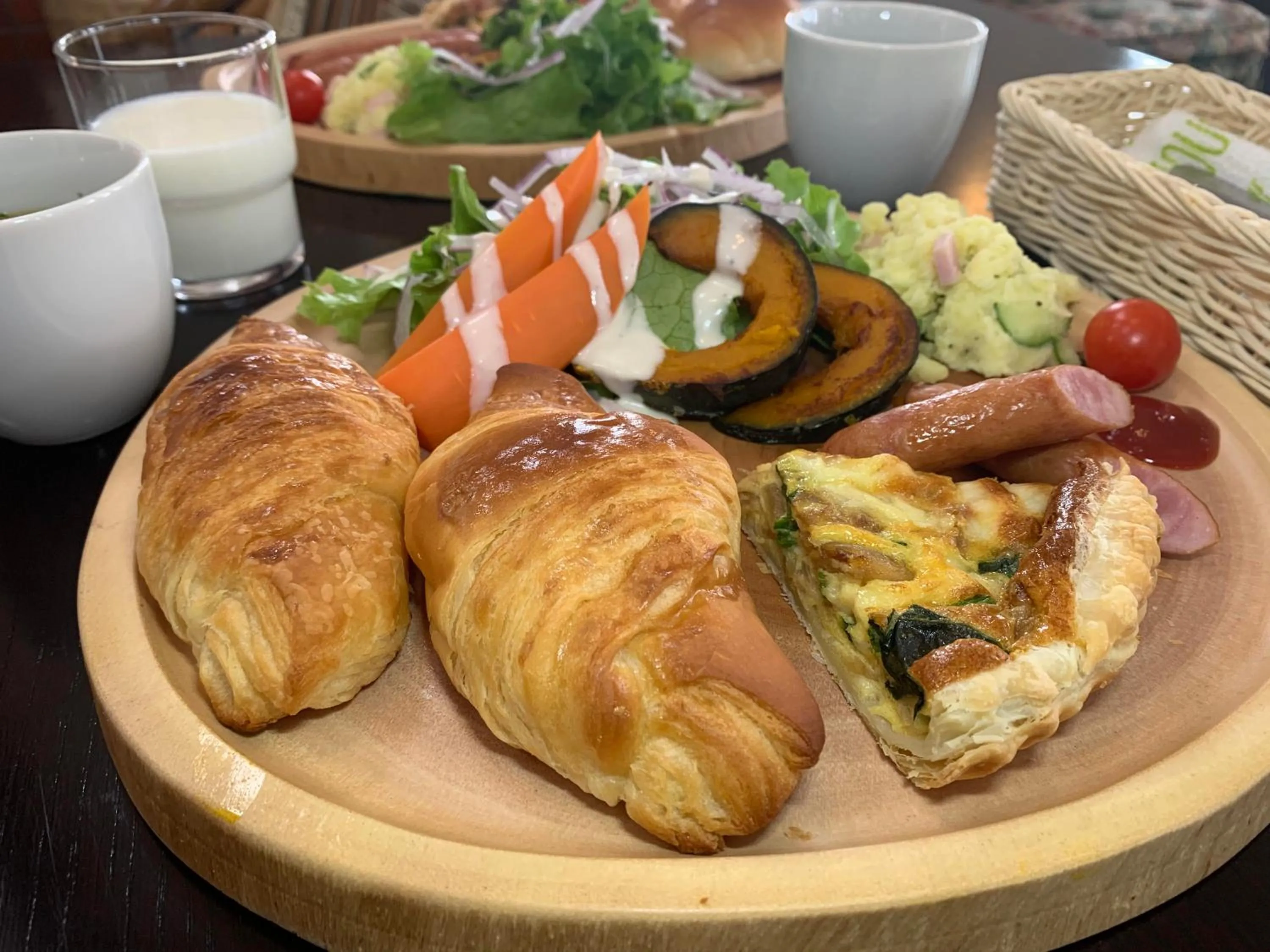 Breakfast in Pension Lavender