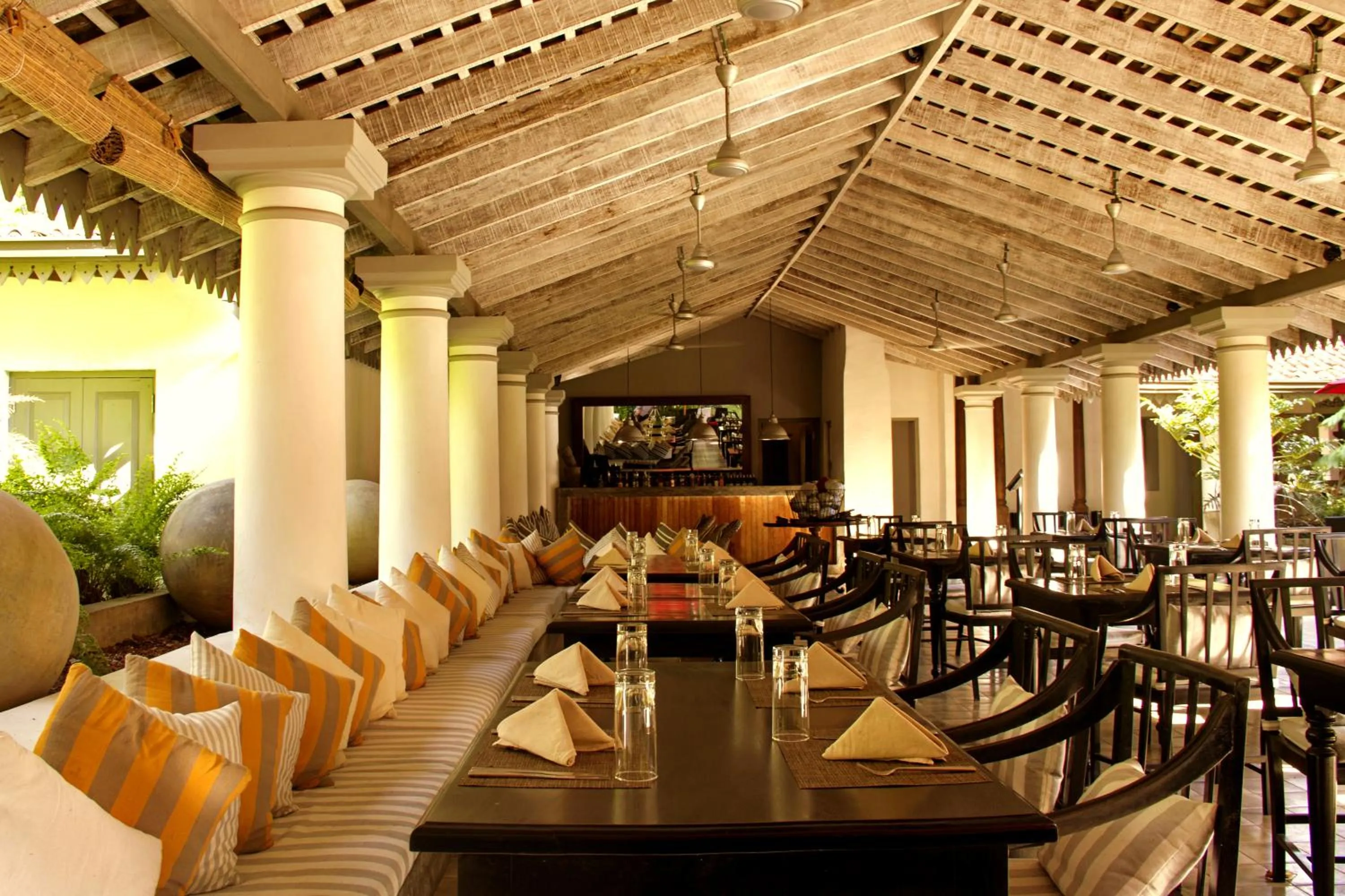 Restaurant/places to eat in Wallawwa