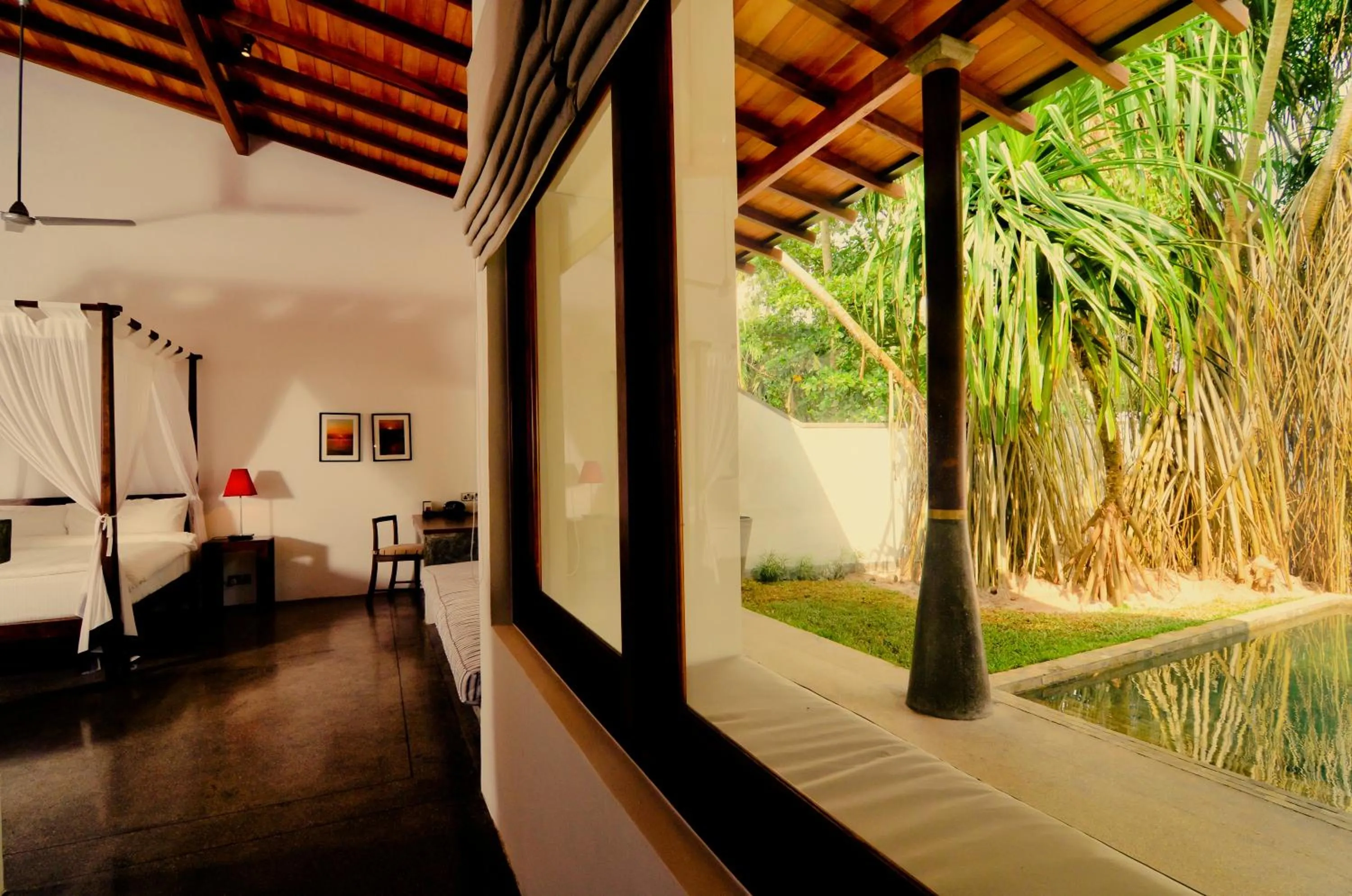 Photo of the whole room, Bed in Wallawwa