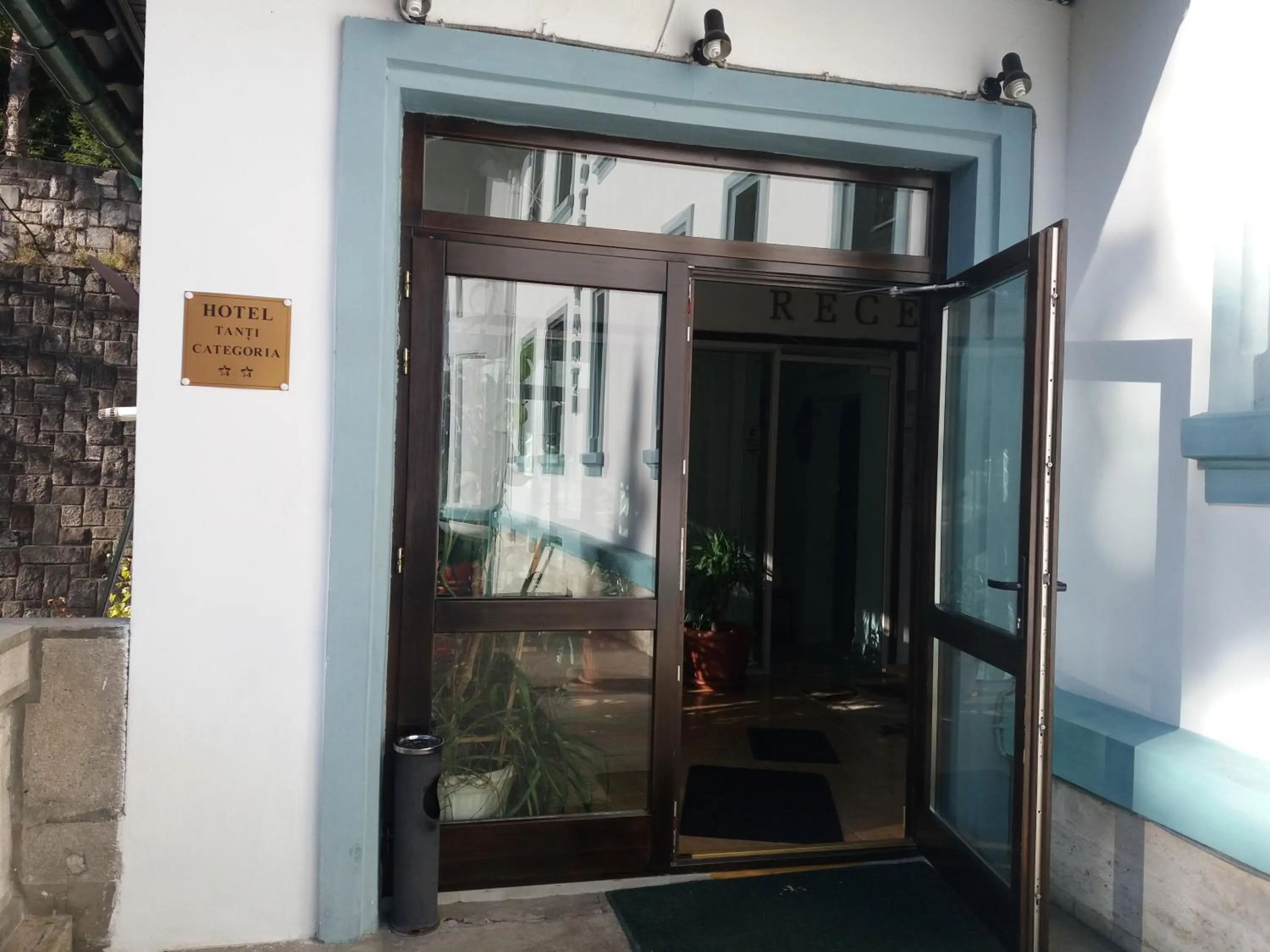 Facade/entrance in Hotel Tantzi