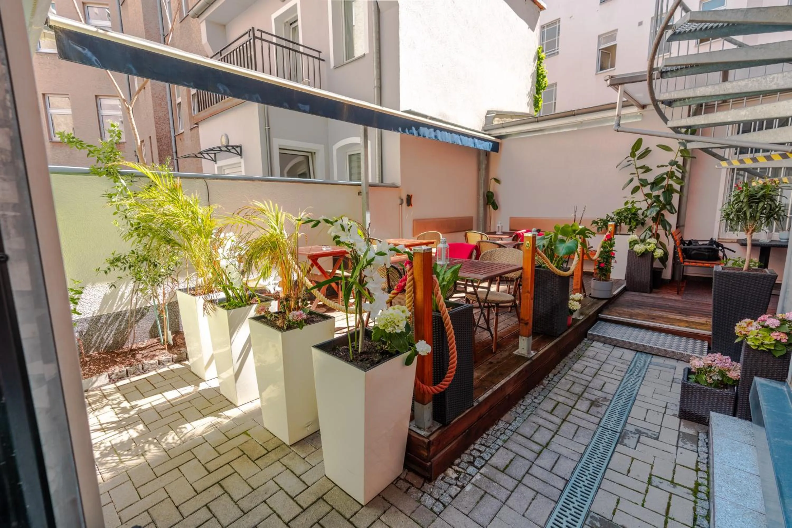 Garden in Hotel Prens Berlin