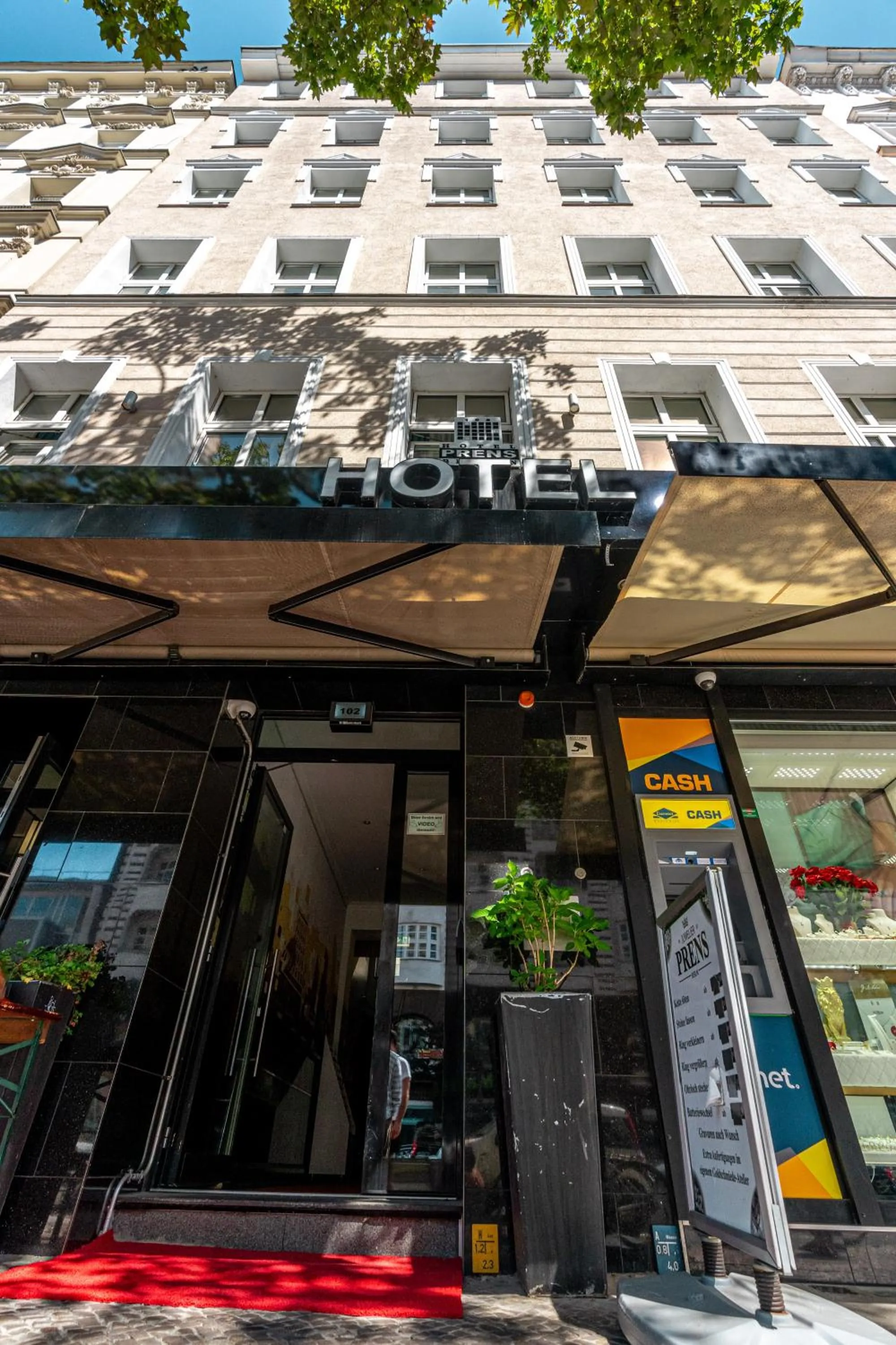 Property building in Hotel Prens Berlin