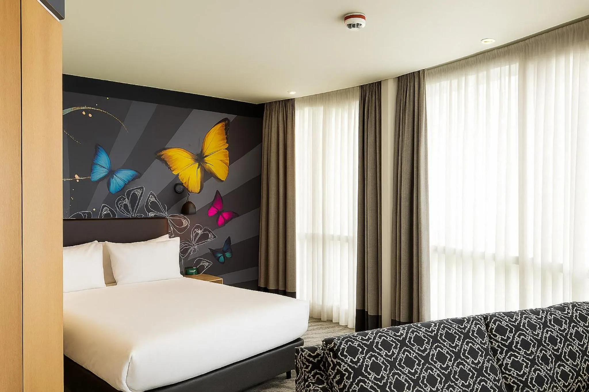 Bed in Holiday Inn Salisbury - Stonehenge by IHG