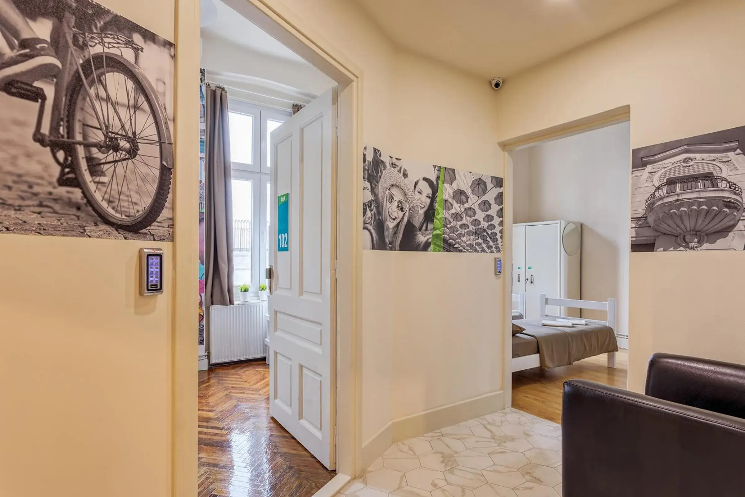 Double or Twin Room with Private External Bathroom in Booking BnB Double or Twin Room with Private External Bathroom in Booking BnB