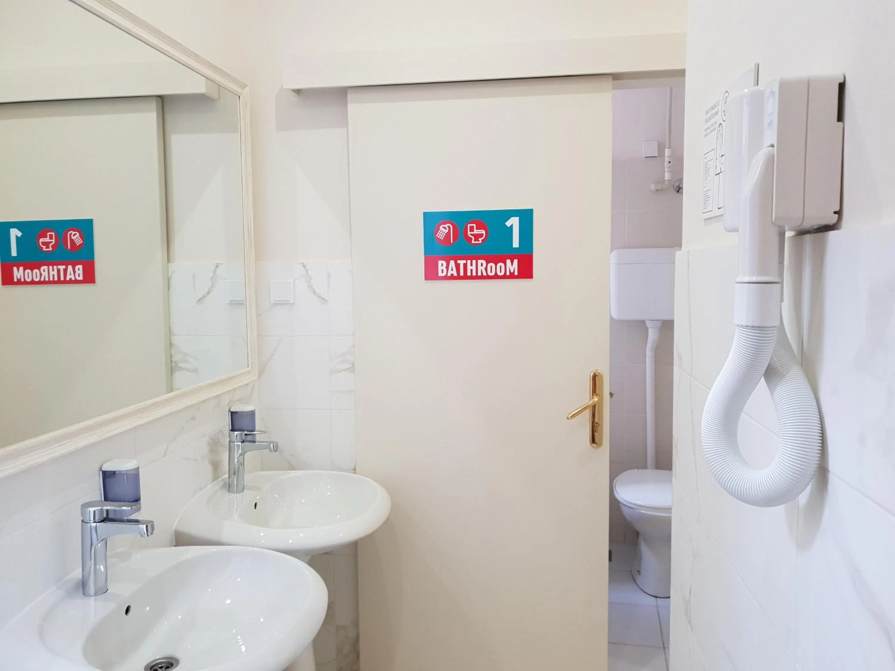 Bathroom in Booking BnB