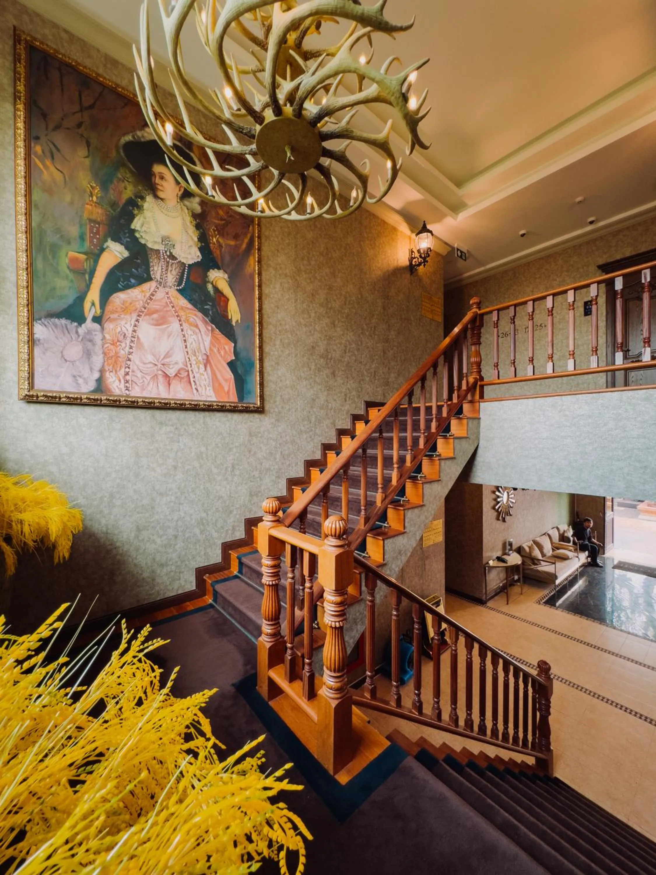 Property building in Khum Damnoen Resort