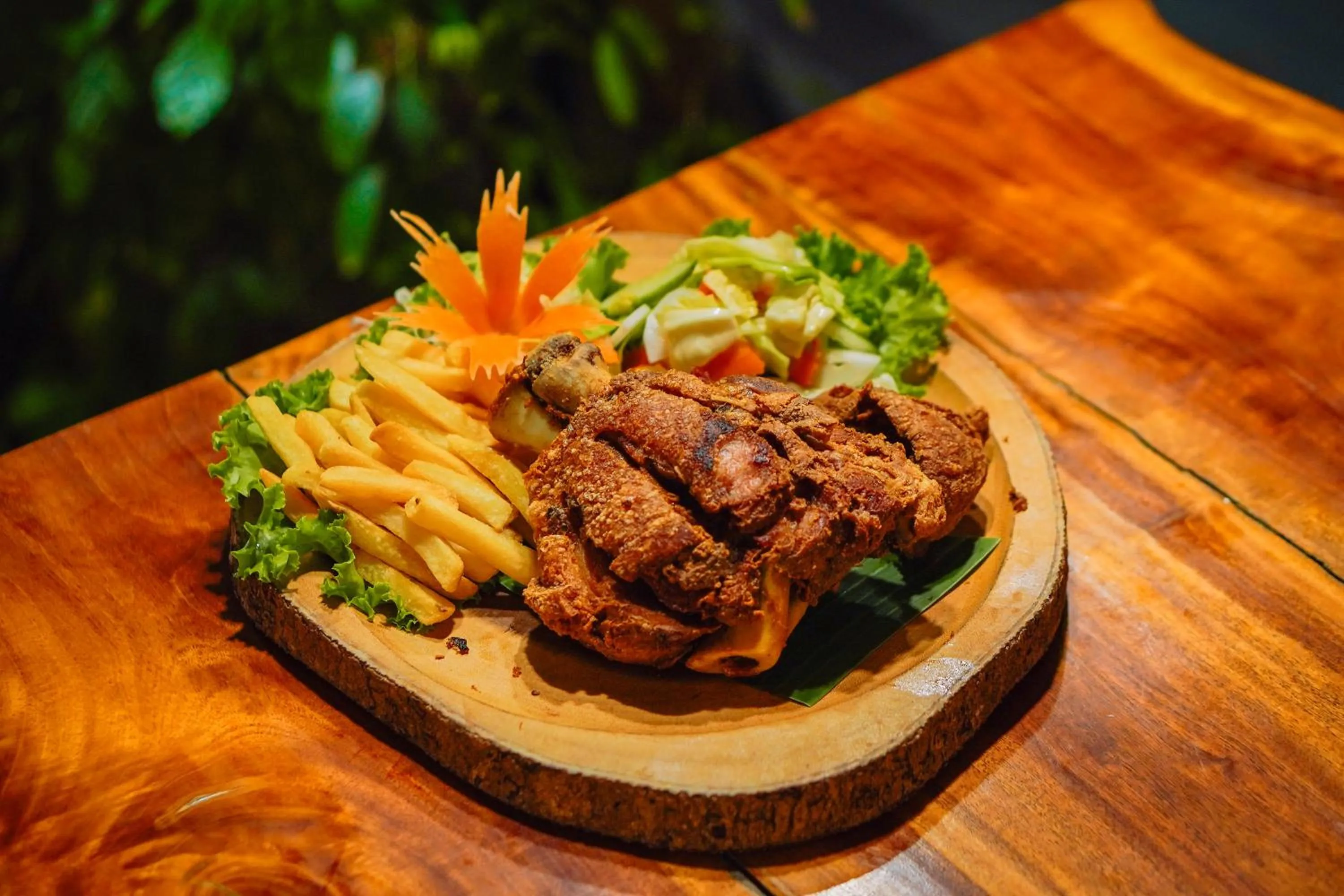 Food in Khum Damnoen Resort