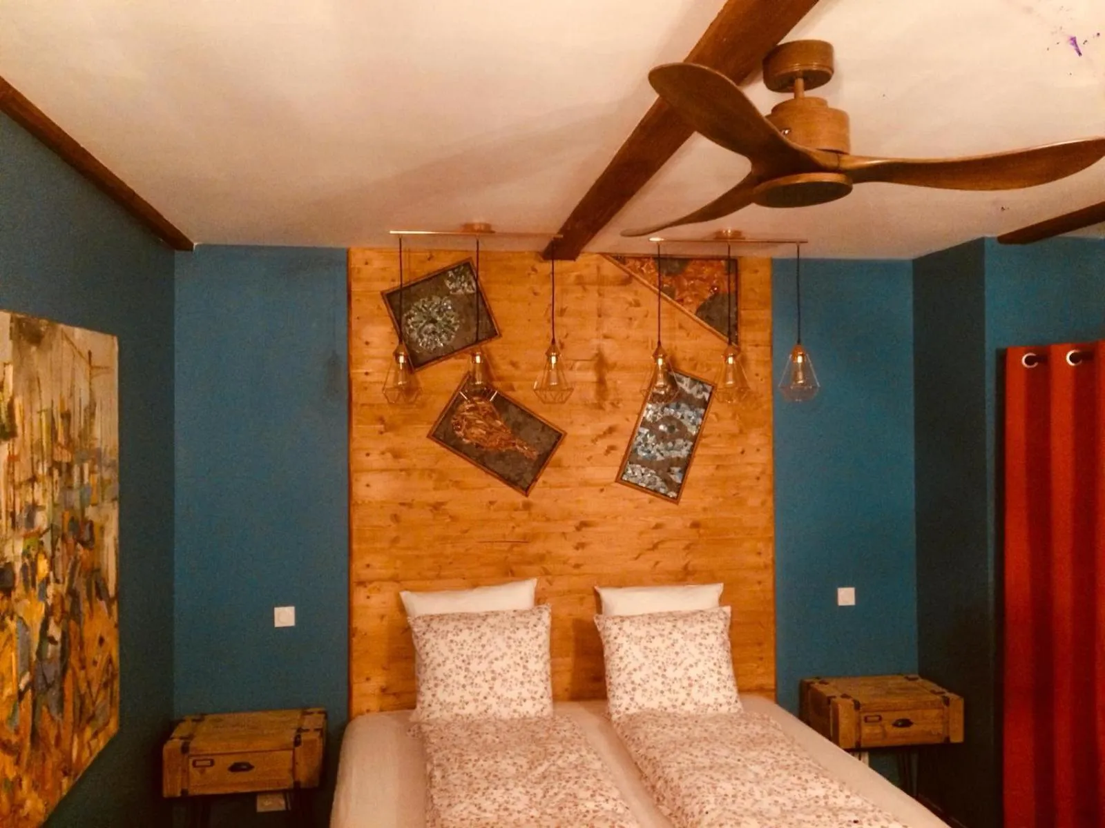 Bedroom, Bed in Moulin A