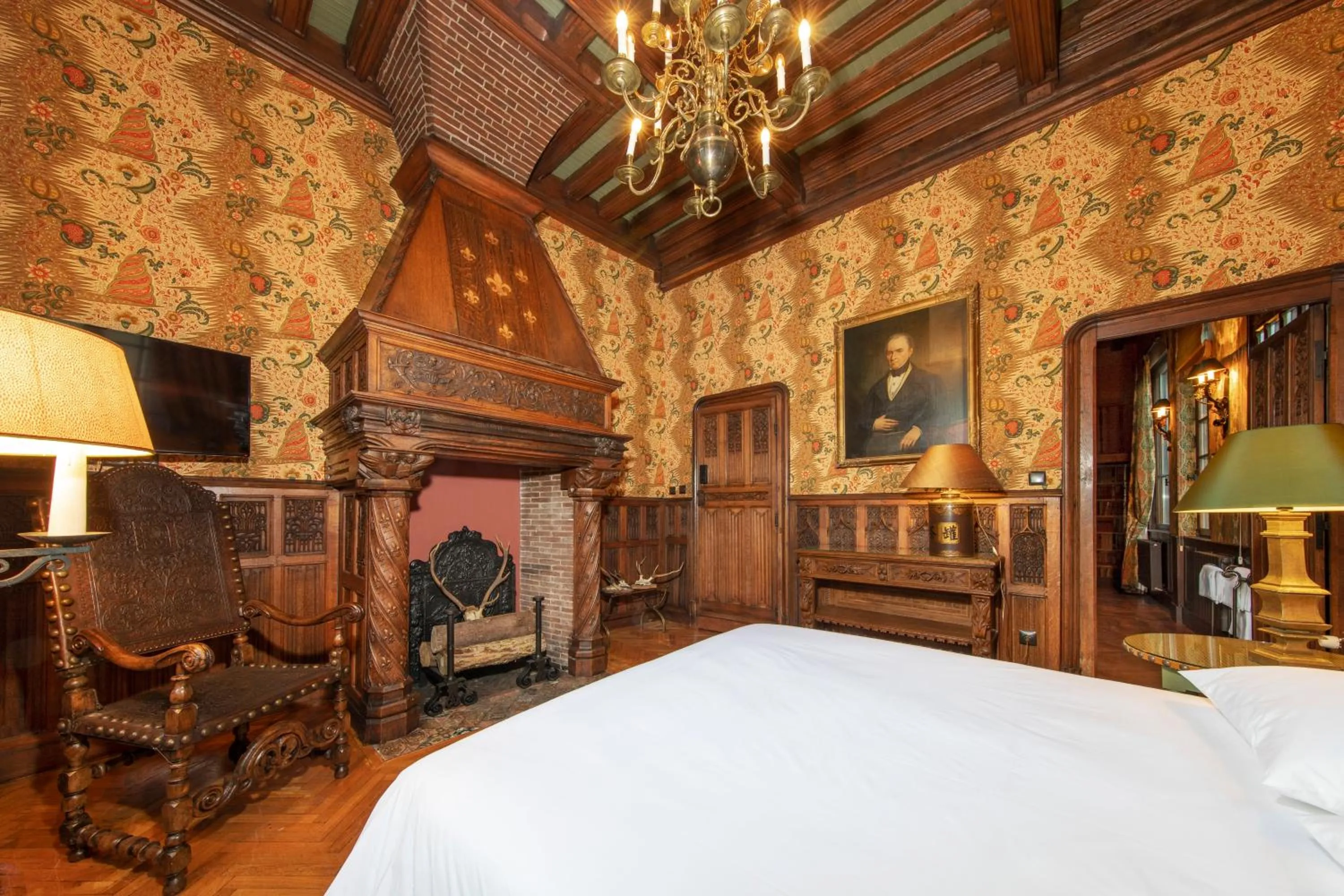 Bedroom, Bed in La Maison Des Vieux Logis