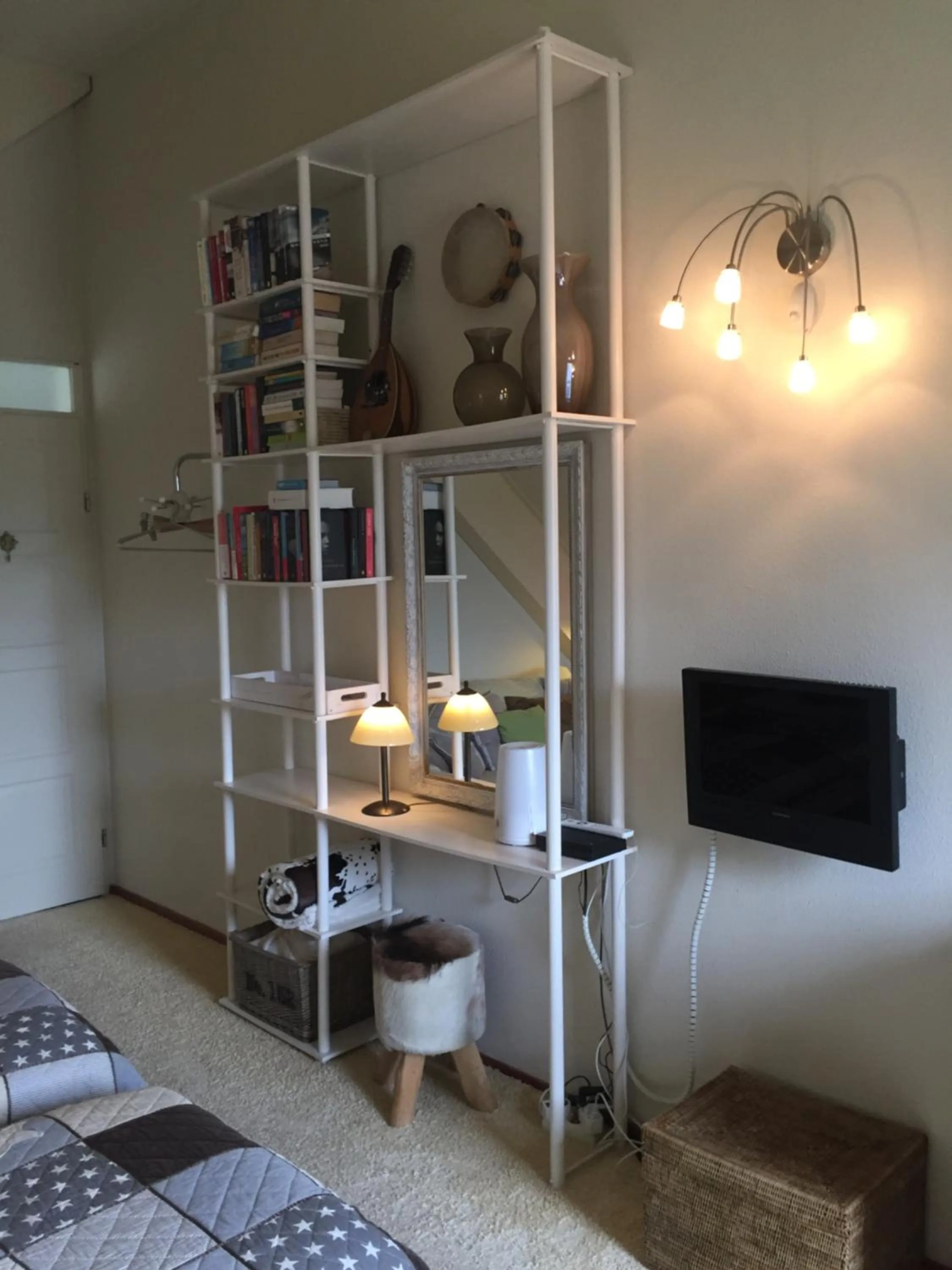 Bed in B&B De Koraal