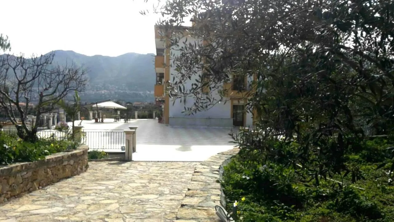 Facade/entrance in Rocca Di Monreale