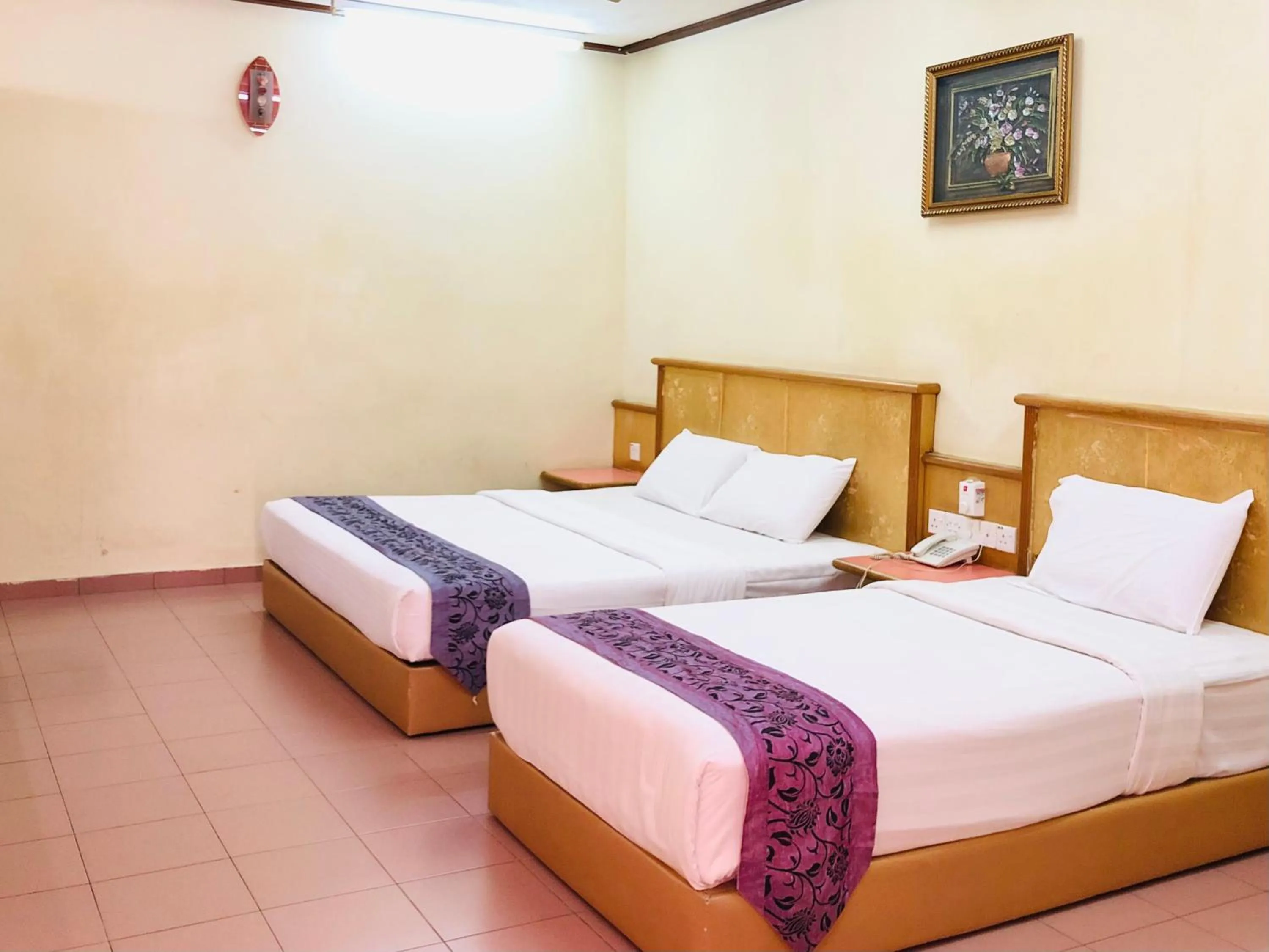Bedroom, Bed in Intan Beach Resort