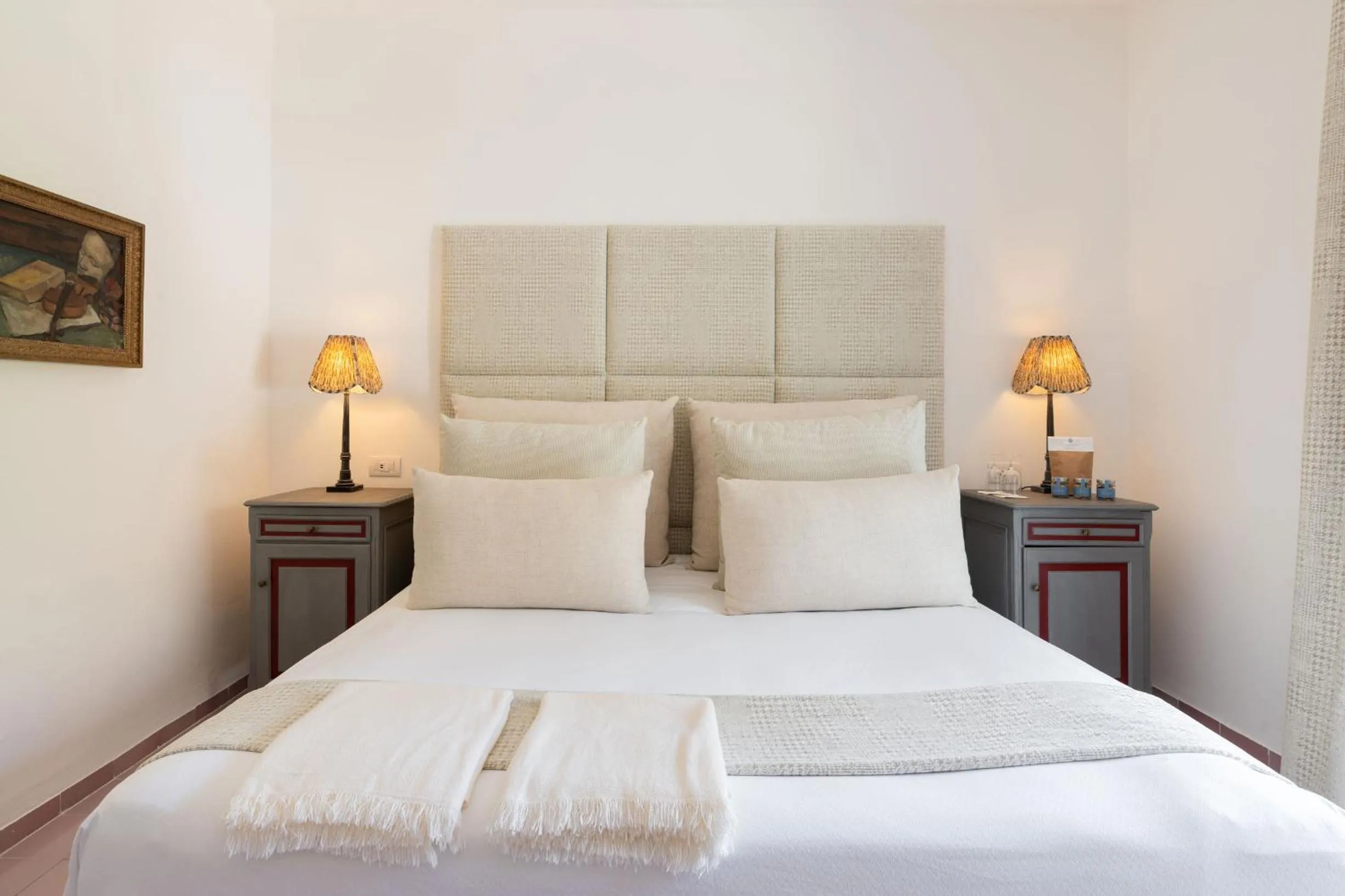 Bed in Santavenere Hotel