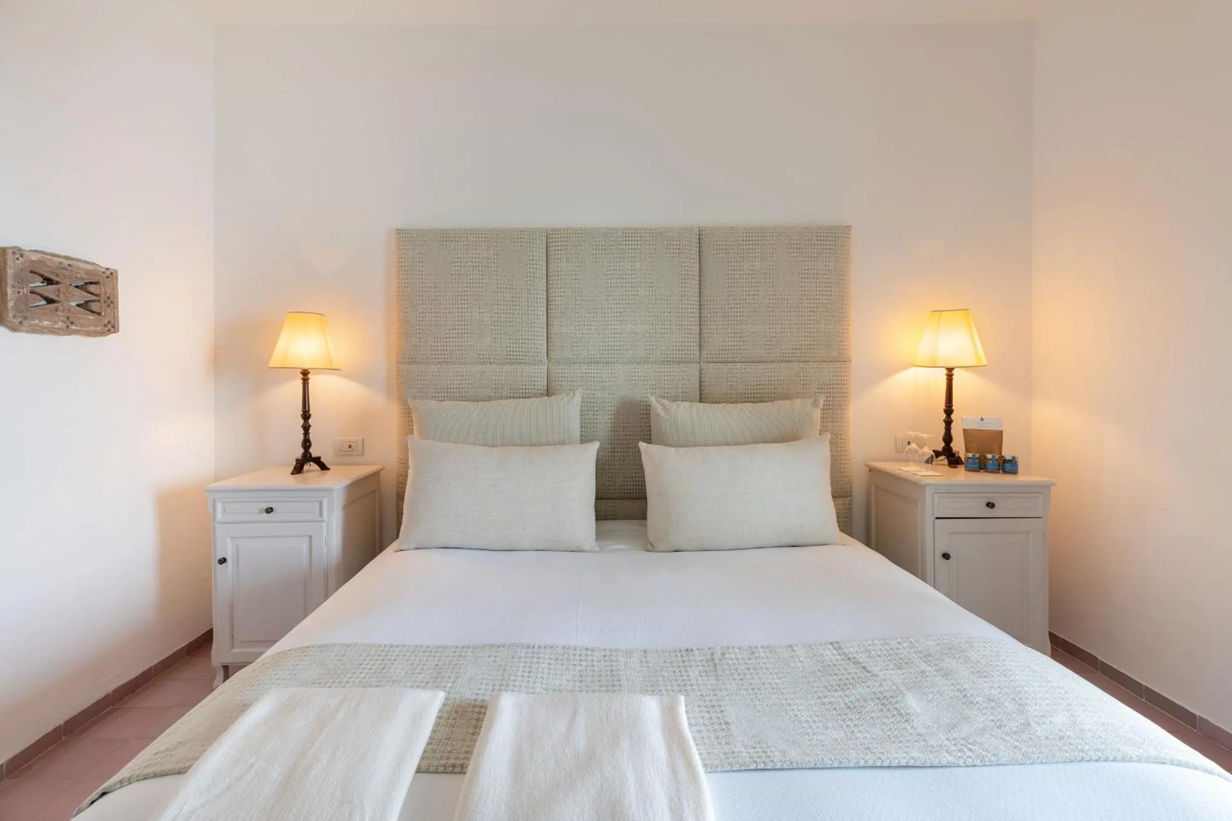 Bed in Santavenere Hotel