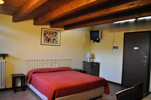 Photo of the whole room, Bed in Albergo Residence Al Passatore camere & relax