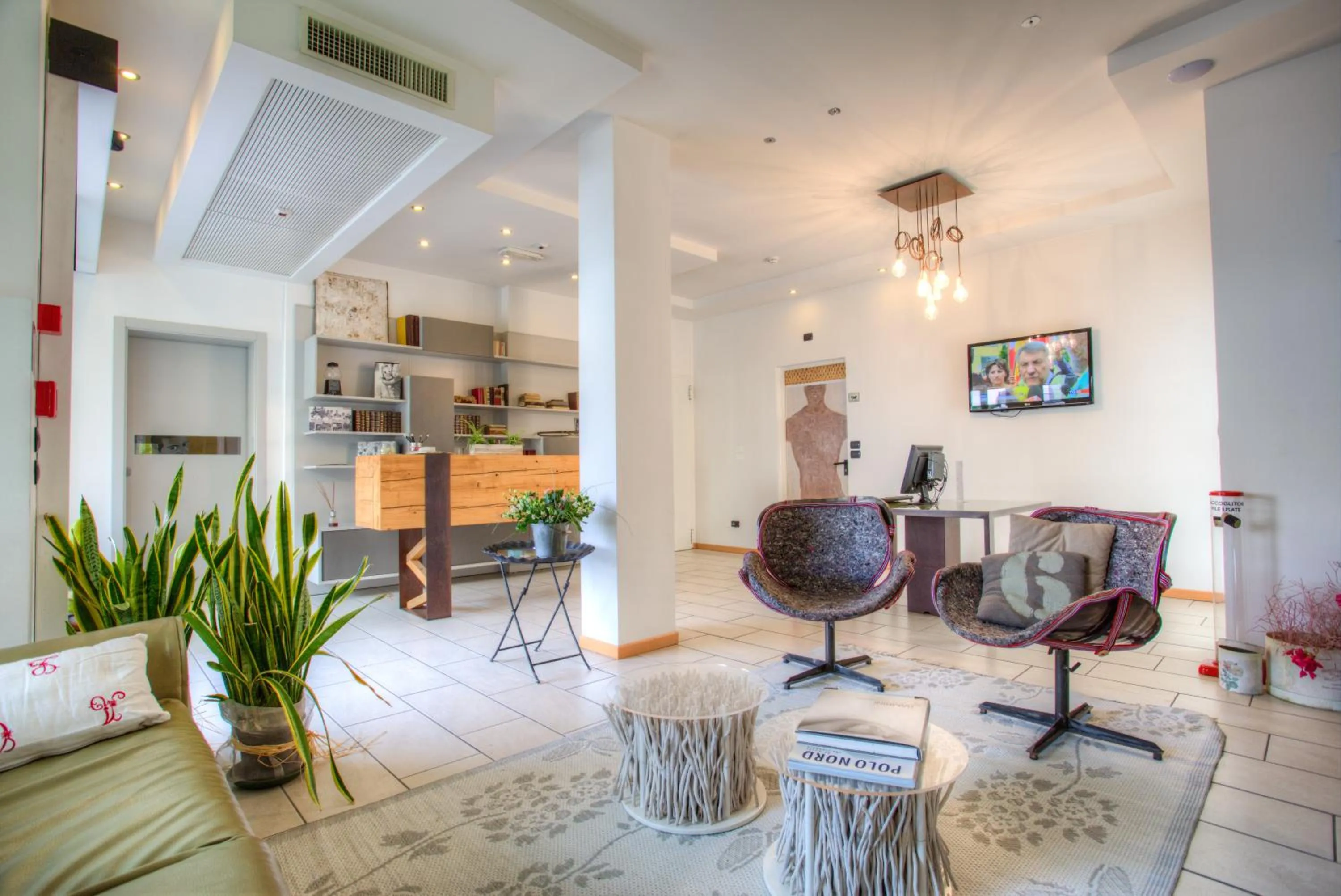 Lobby or reception in D-Place Hotel & Suite