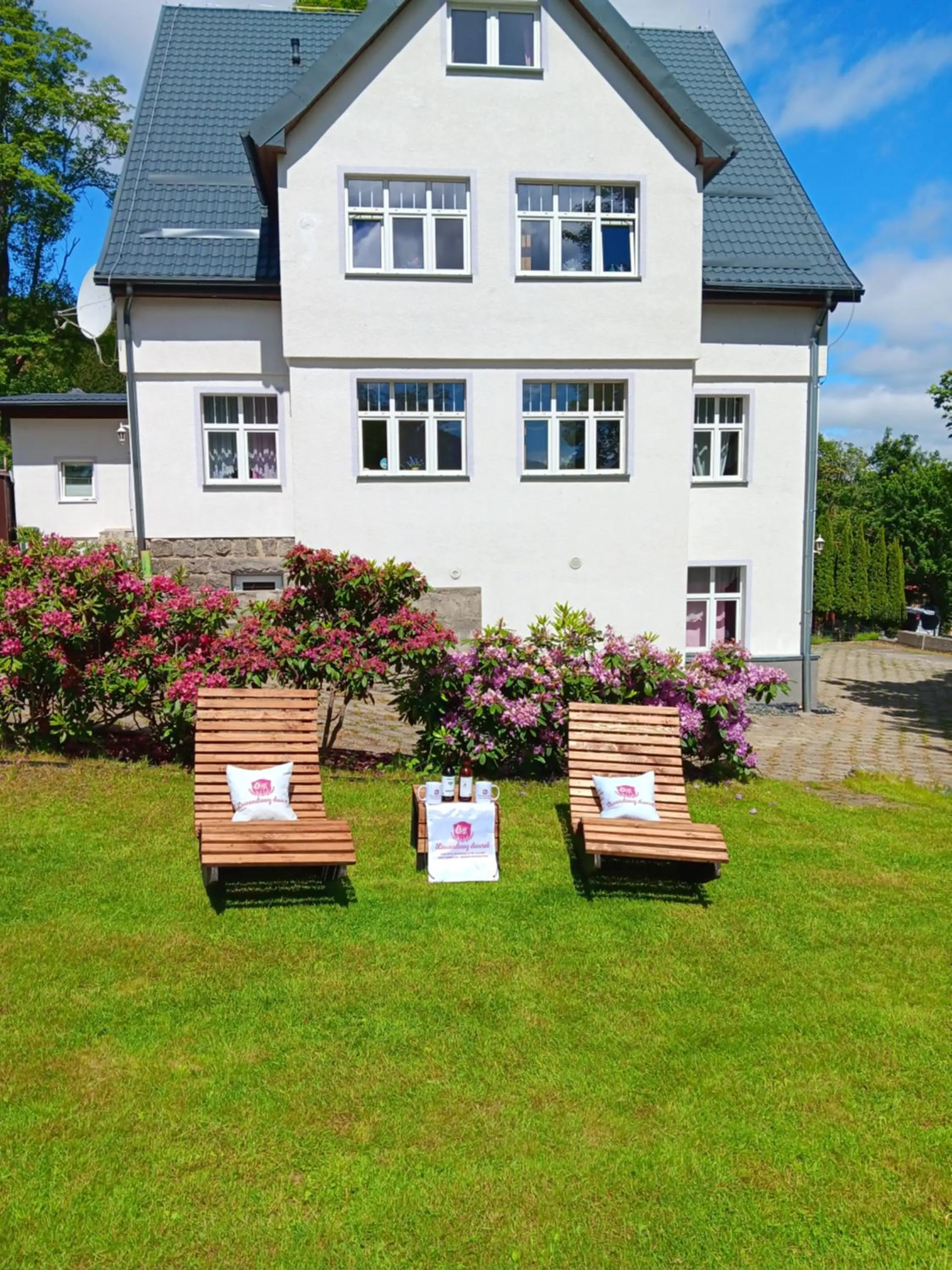 Garden in Lawendowy Dworek