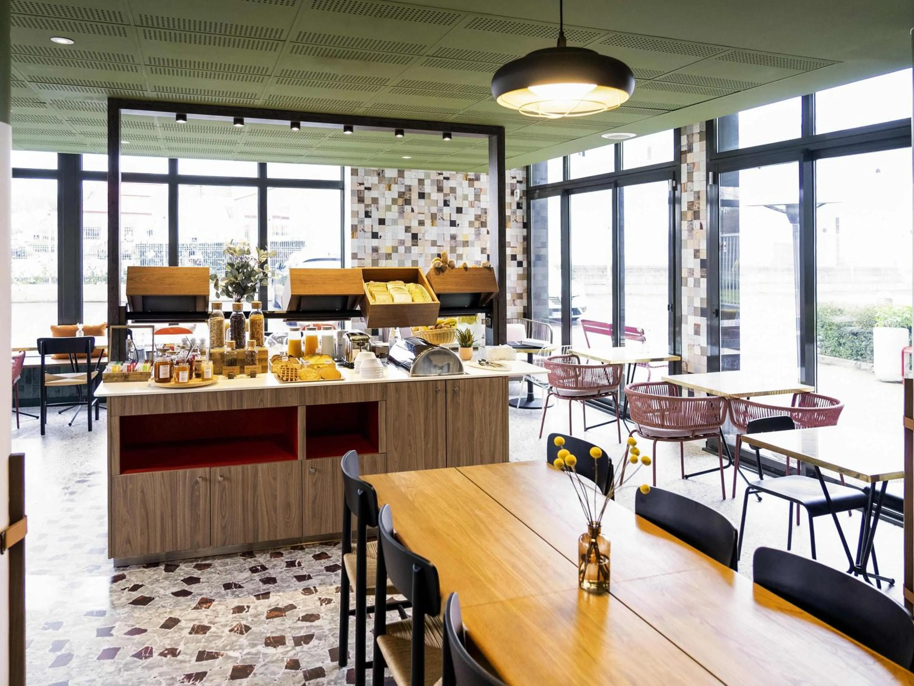 Breakfast in ibis Styles Versailles Saint Quentin en Yvelines