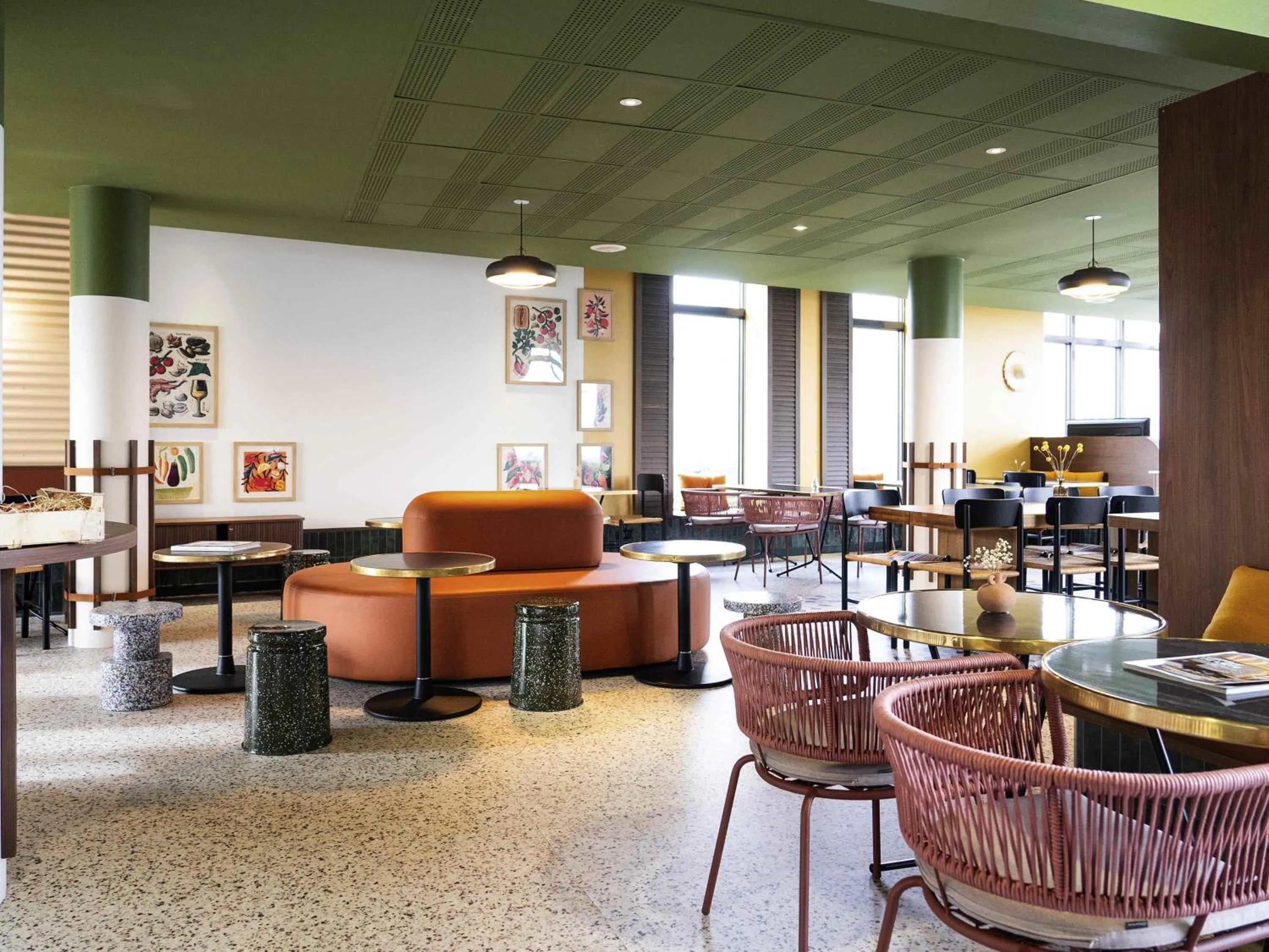 Restaurant/places to eat in ibis Styles Versailles Saint Quentin en Yvelines