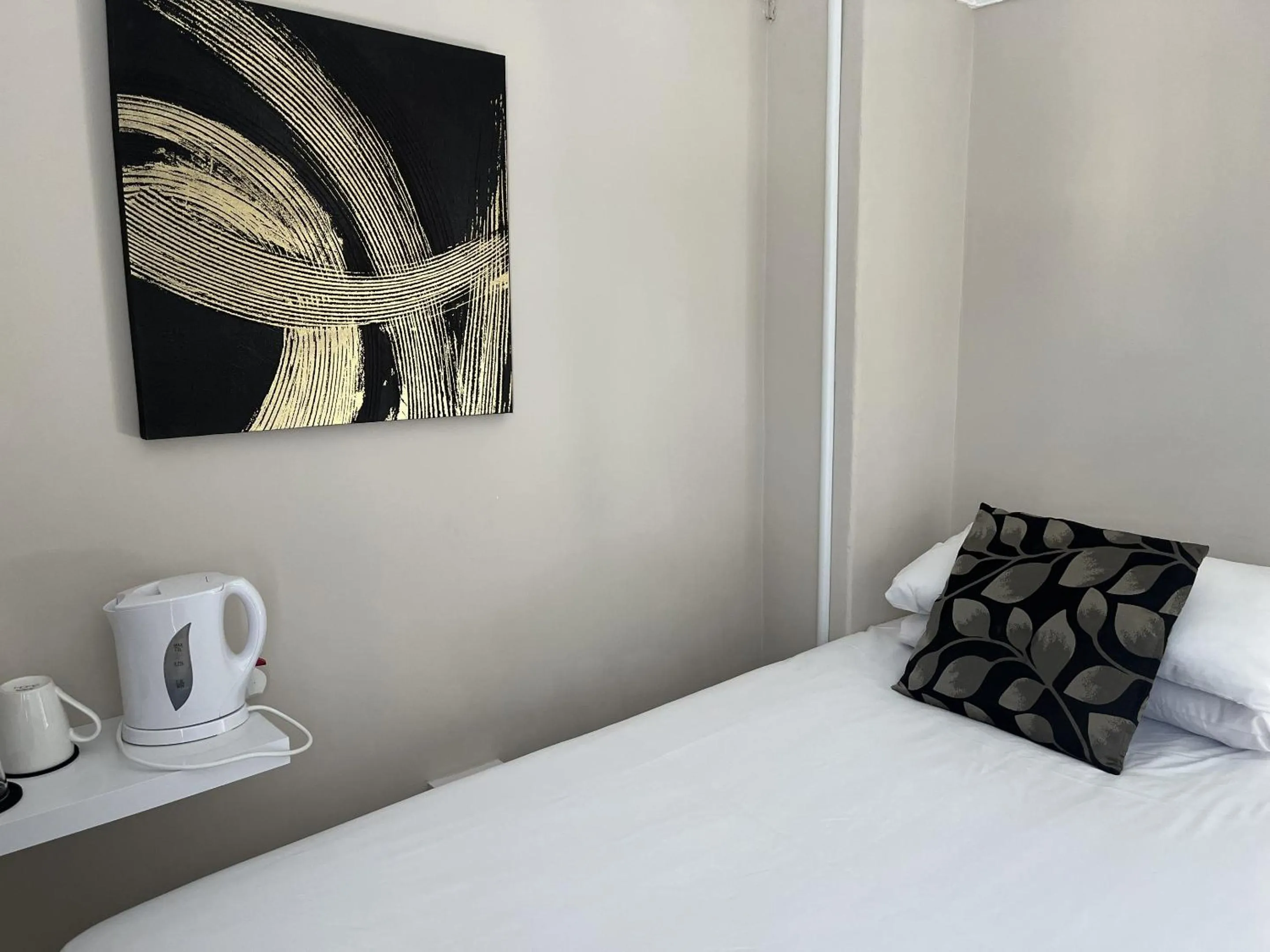 Bedroom, Bed in Stay at 25