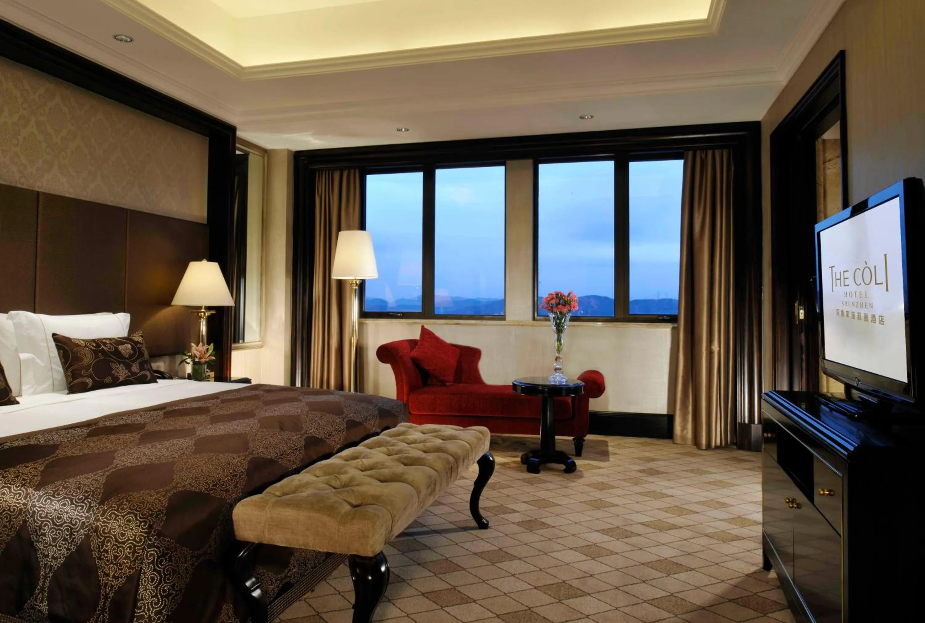 Bed in The COLI Hotel Shenzhen