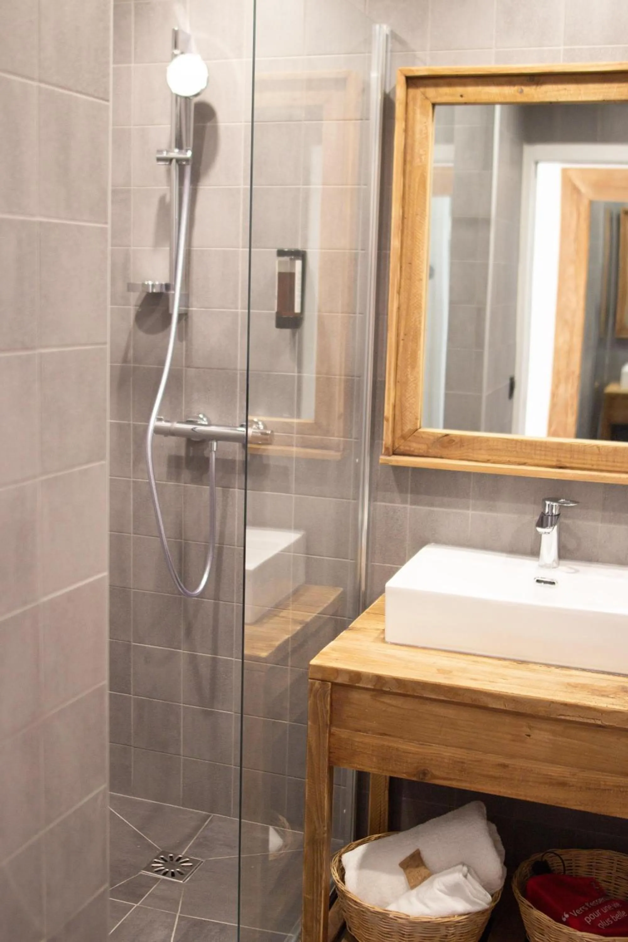 Bathroom in Hotel Lac Bleu 1650