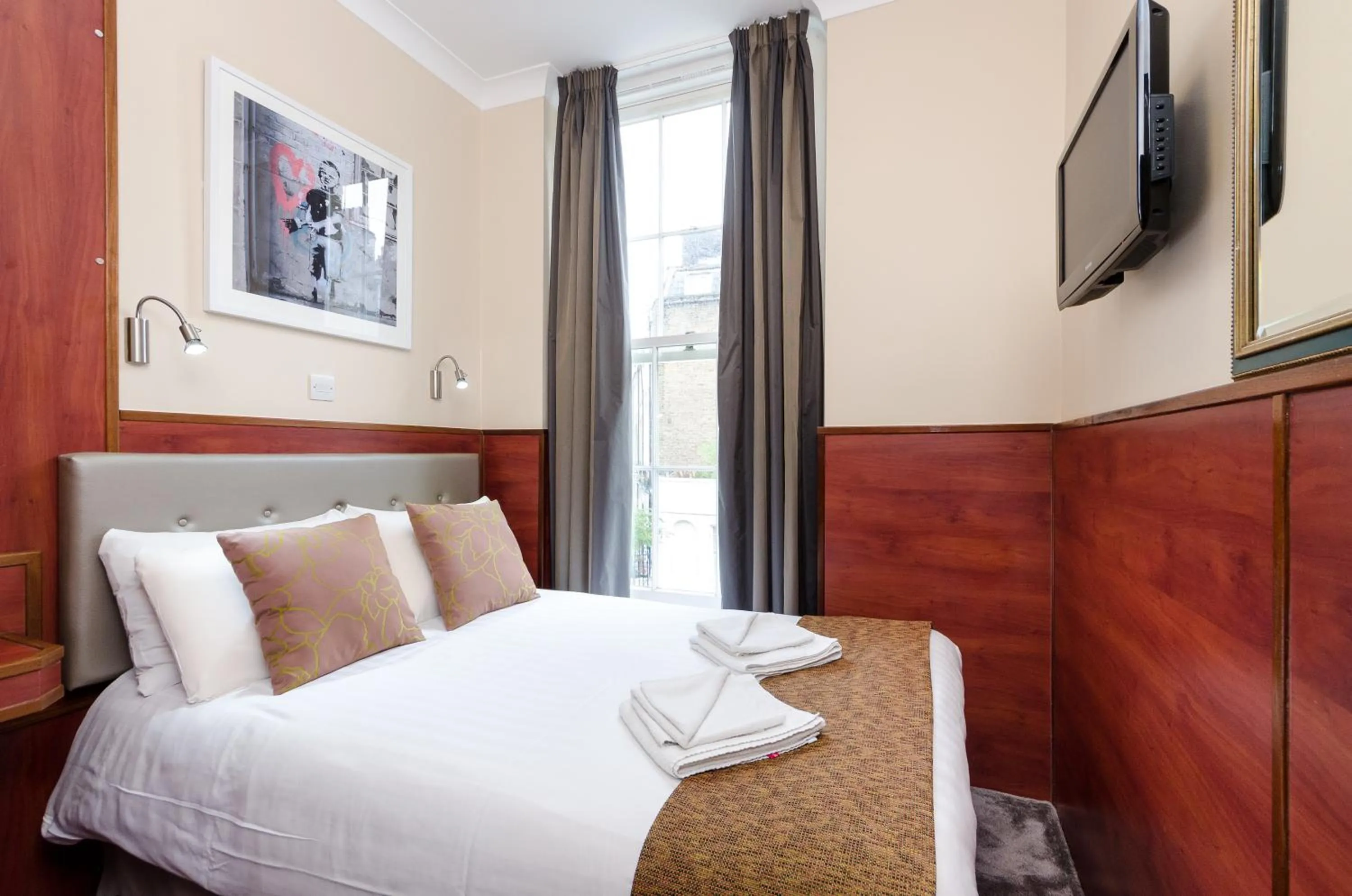 Bedroom, Bed in Wardonia Hotel Kings Cross