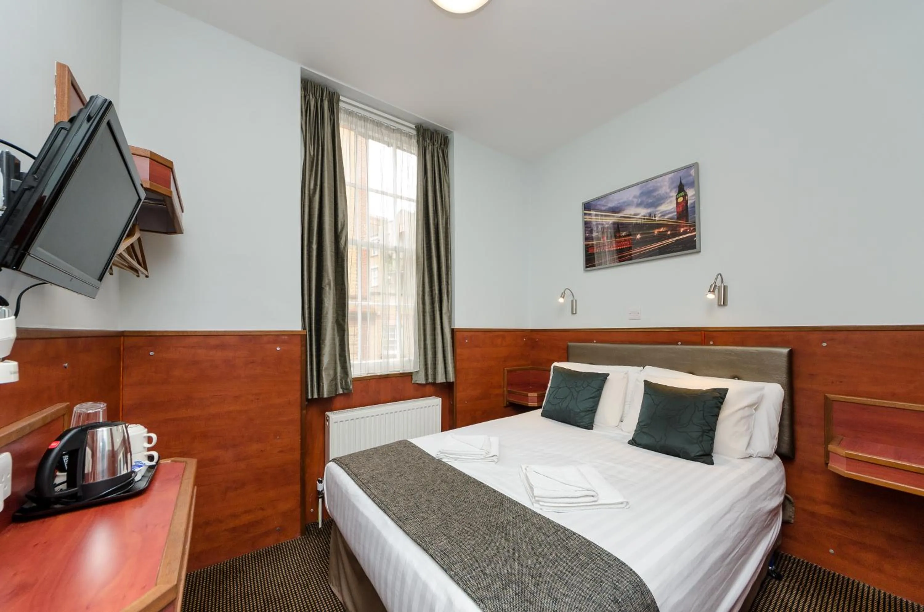 Bedroom, Bed in Wardonia Hotel Kings Cross