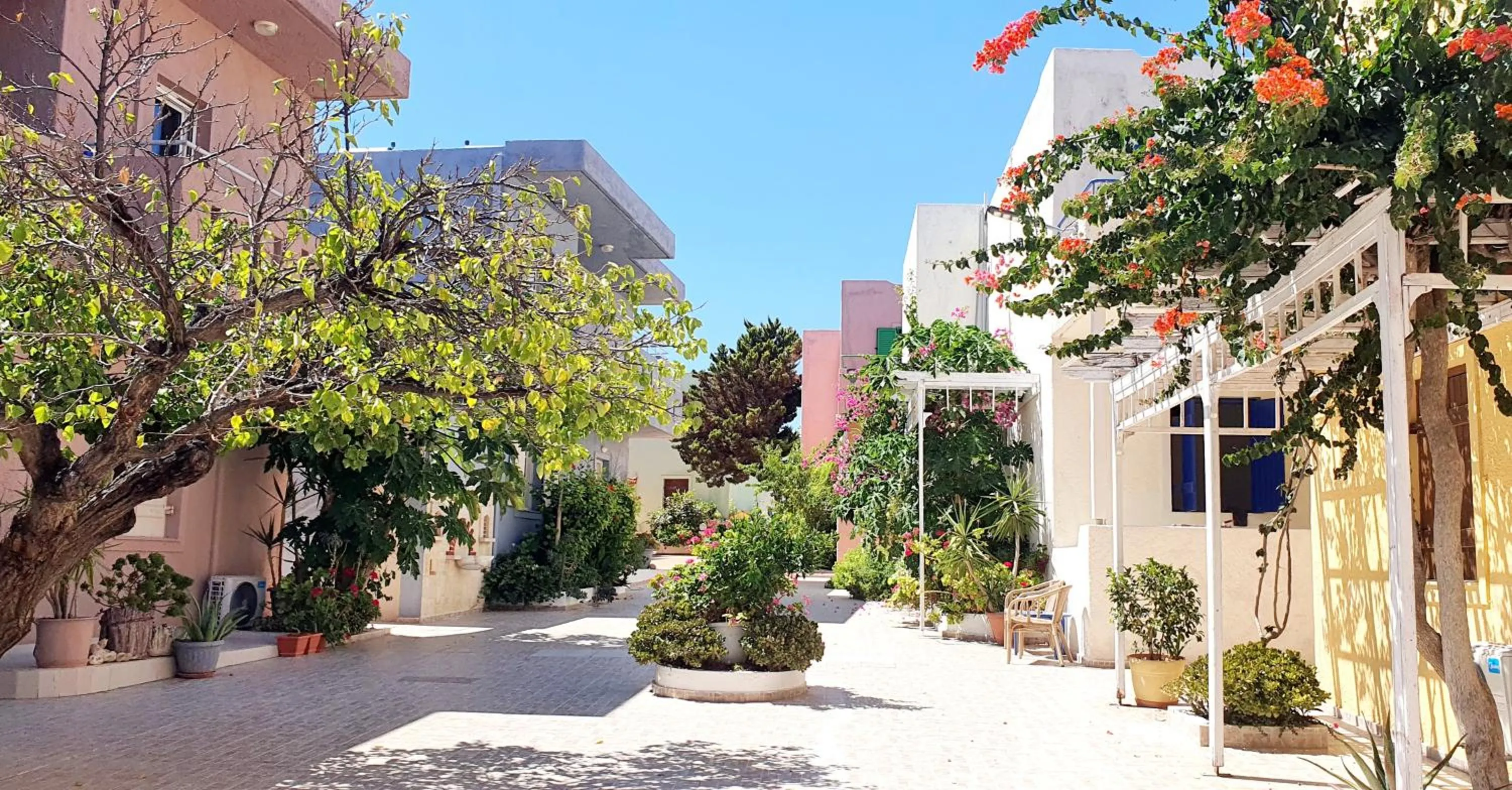 Property building in Evina Rooms & Suites