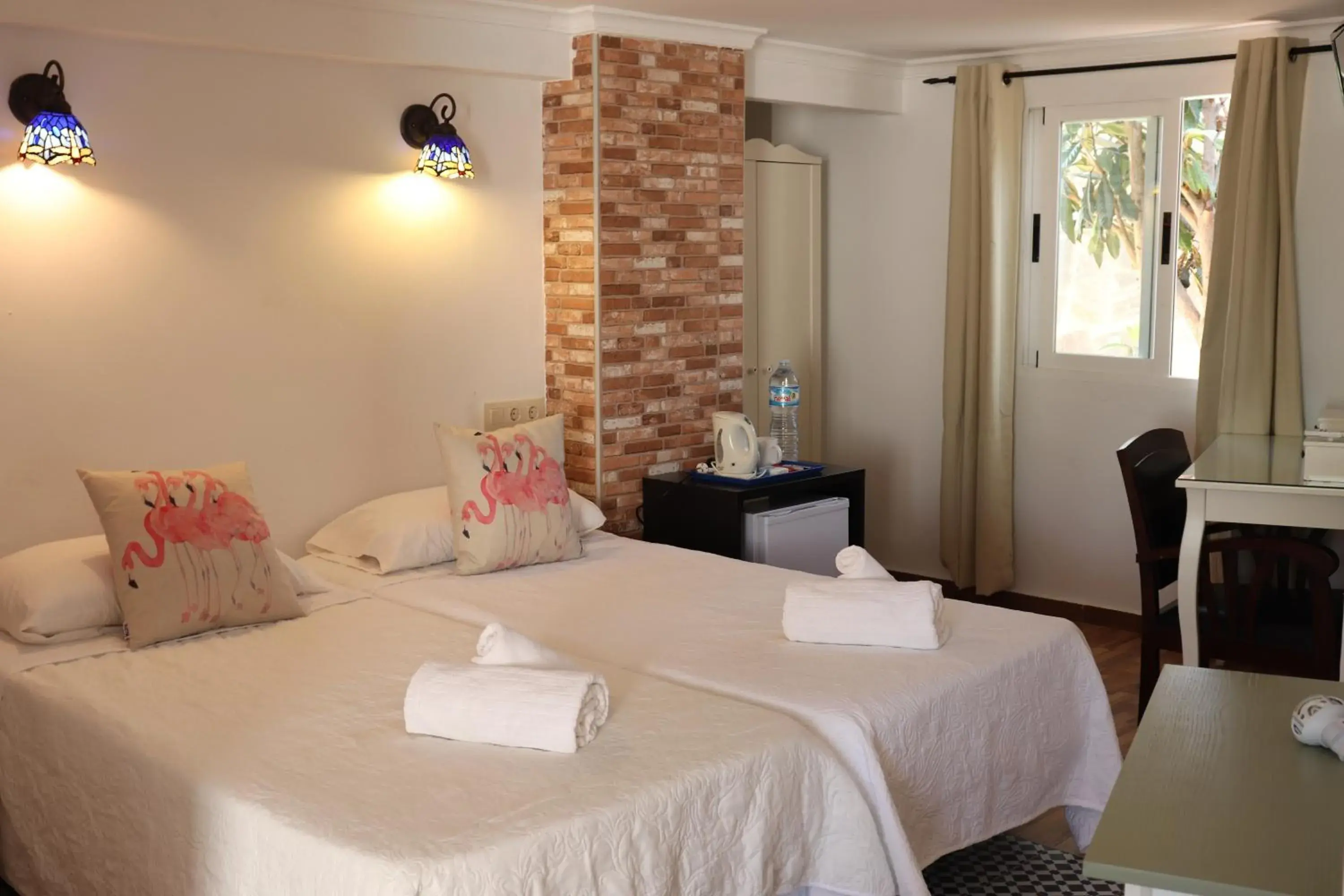 Twin Room in Hotel Casa Día y Noche Twin Room in Hotel Casa Día y Noche