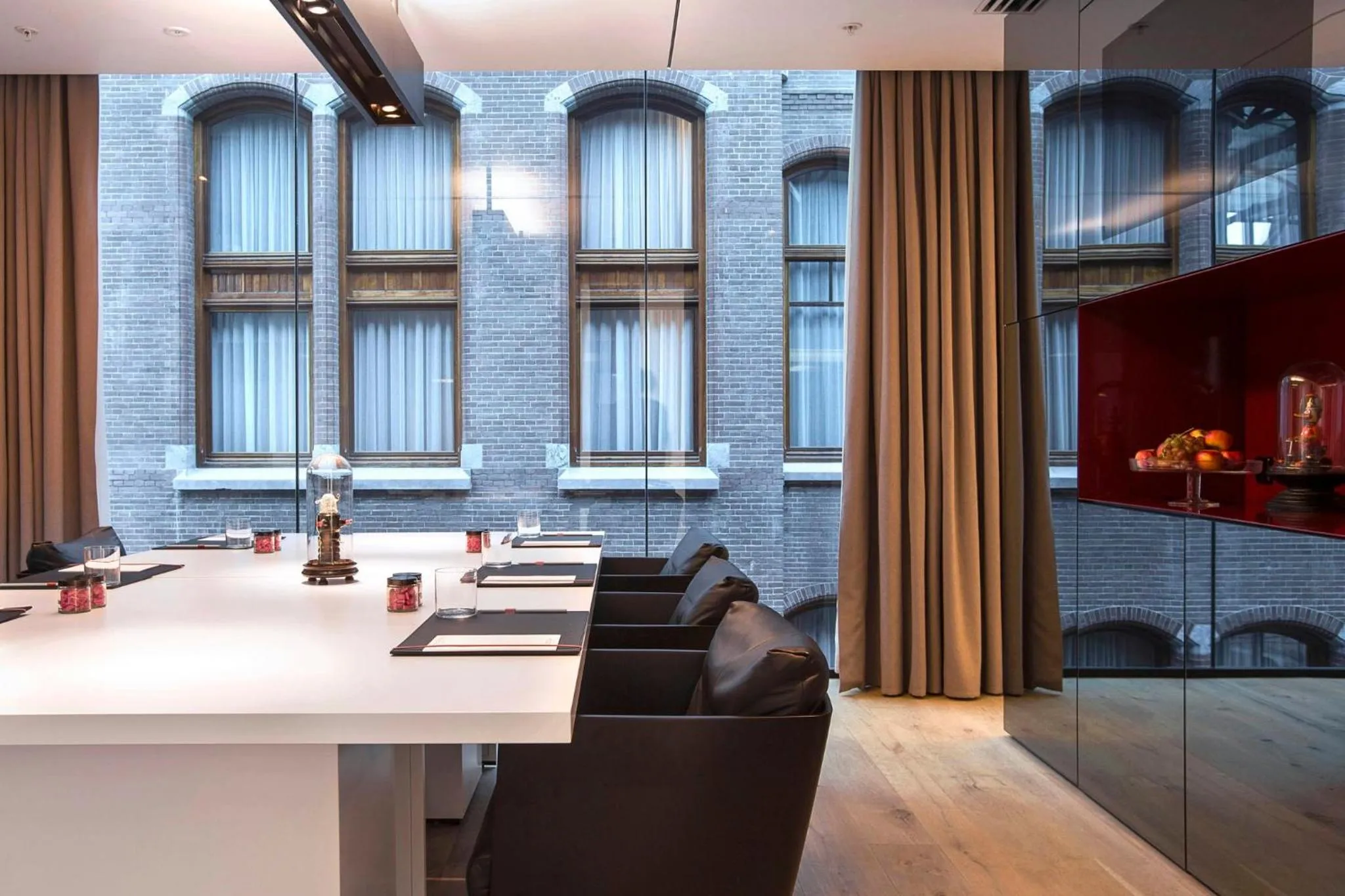 Photo of the whole room in Mandarin Oriental Conservatorium, Amsterdam