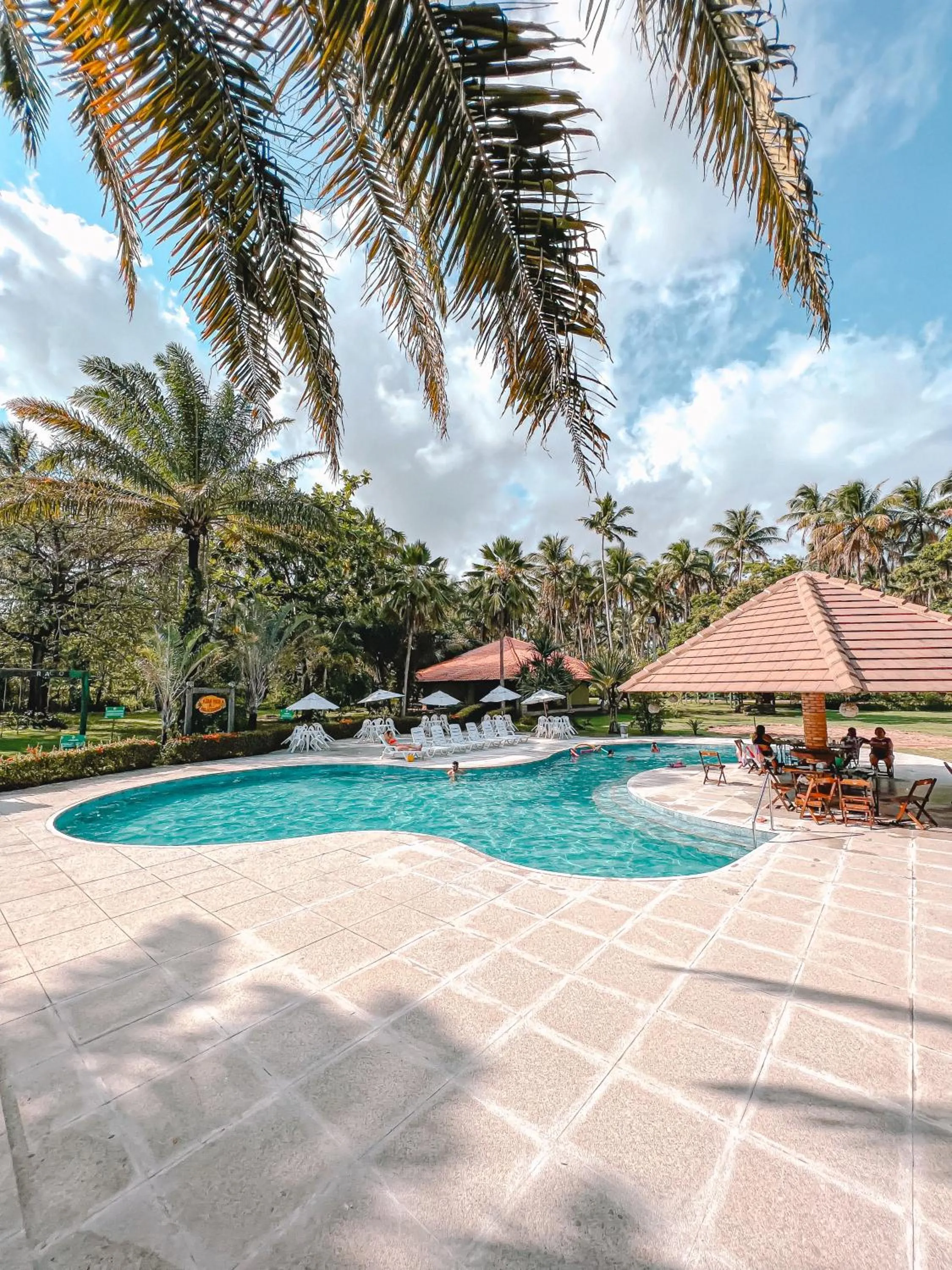 Swimming pool in Eco Pousada Paraíso dos Coqueirais