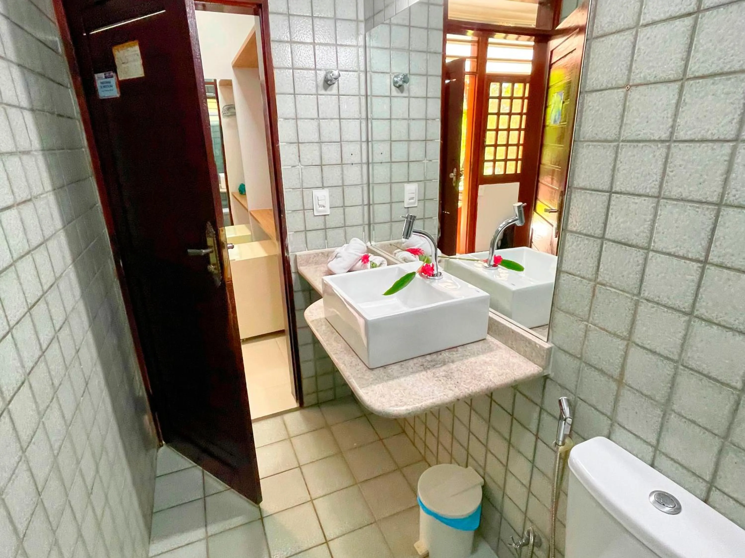 Toilet in Eco Pousada Paraíso dos Coqueirais