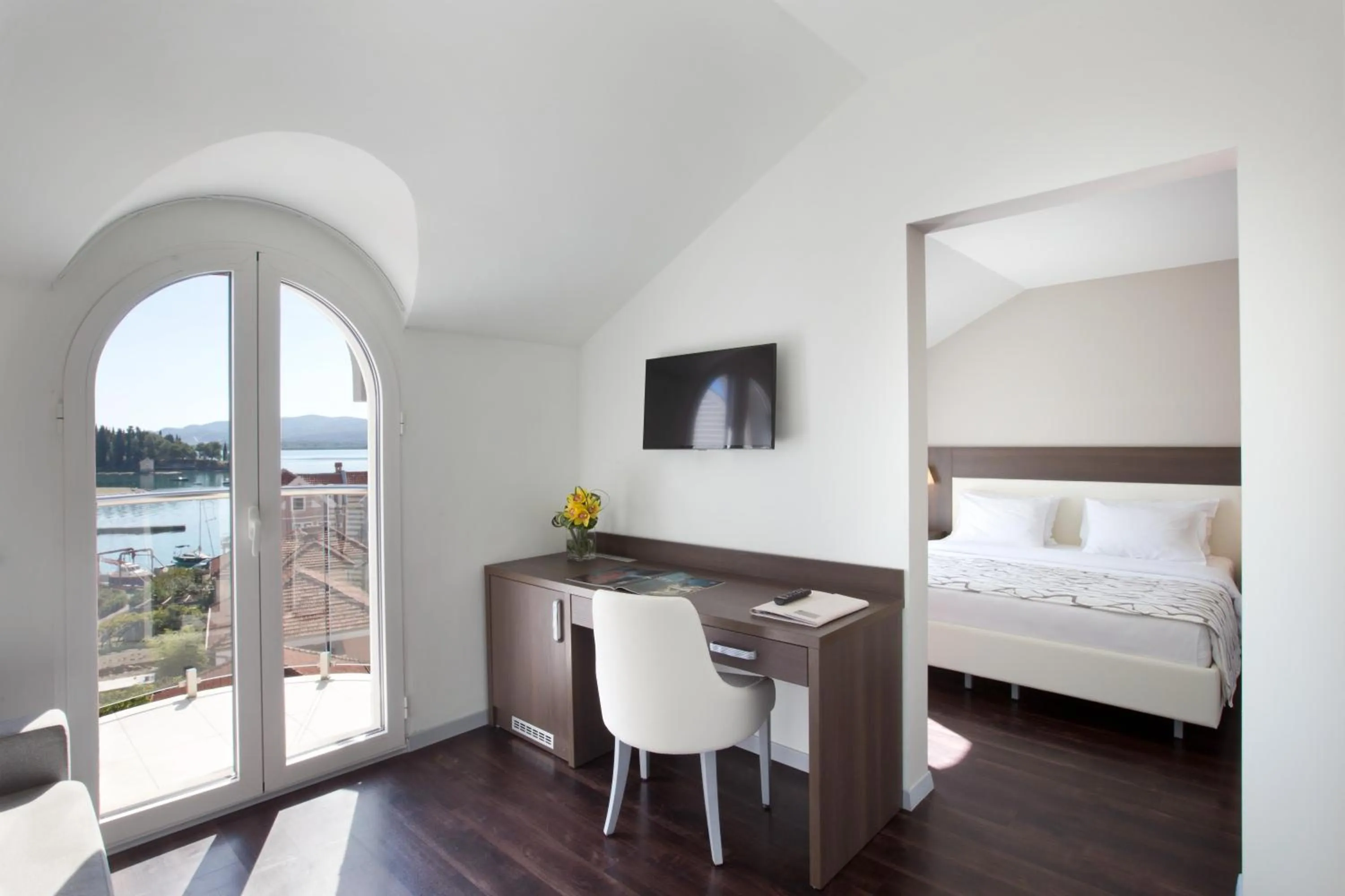 View (from property/room), Bed in Hotel Palma