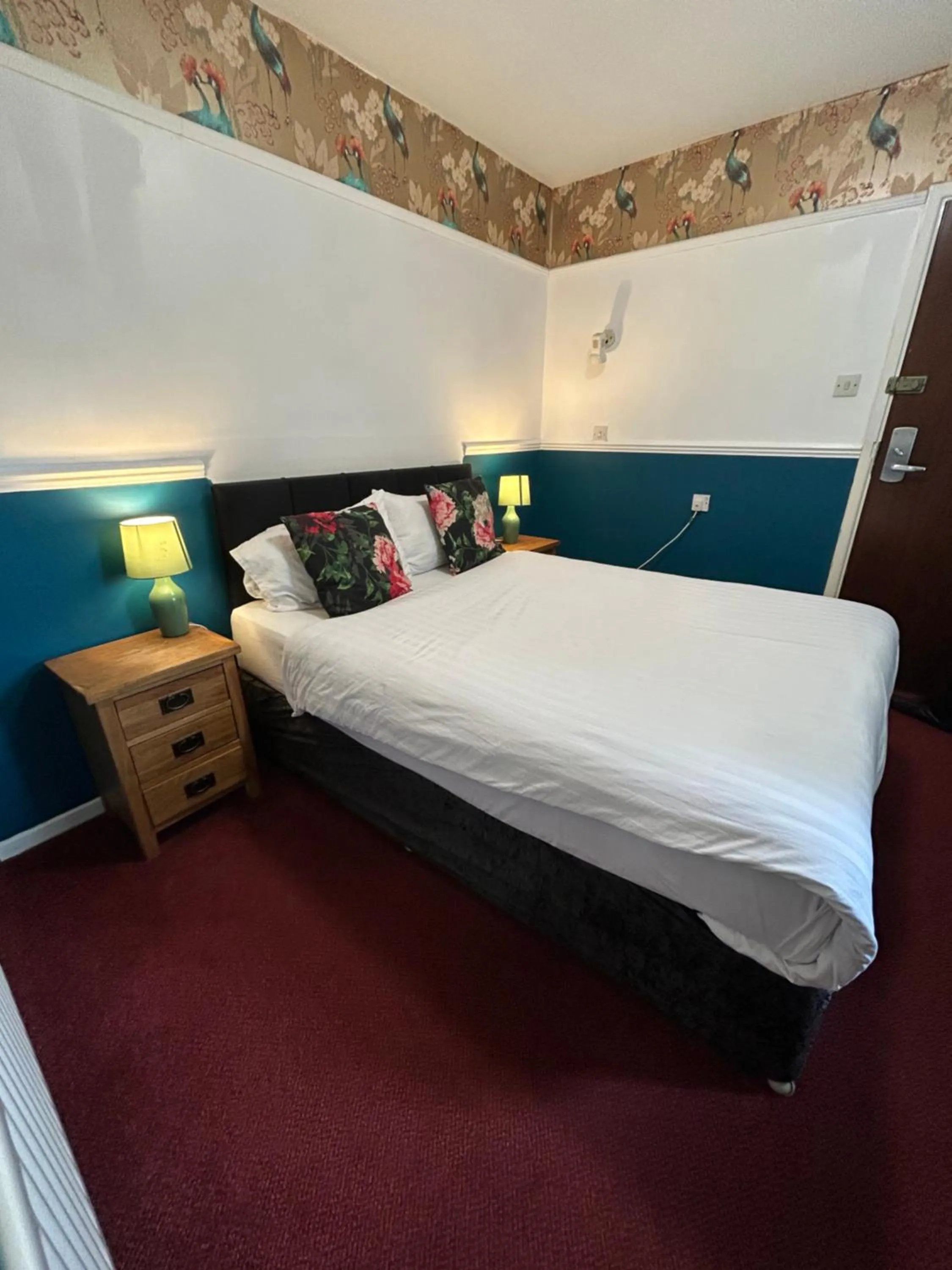 Bed in Barons Court Hotel