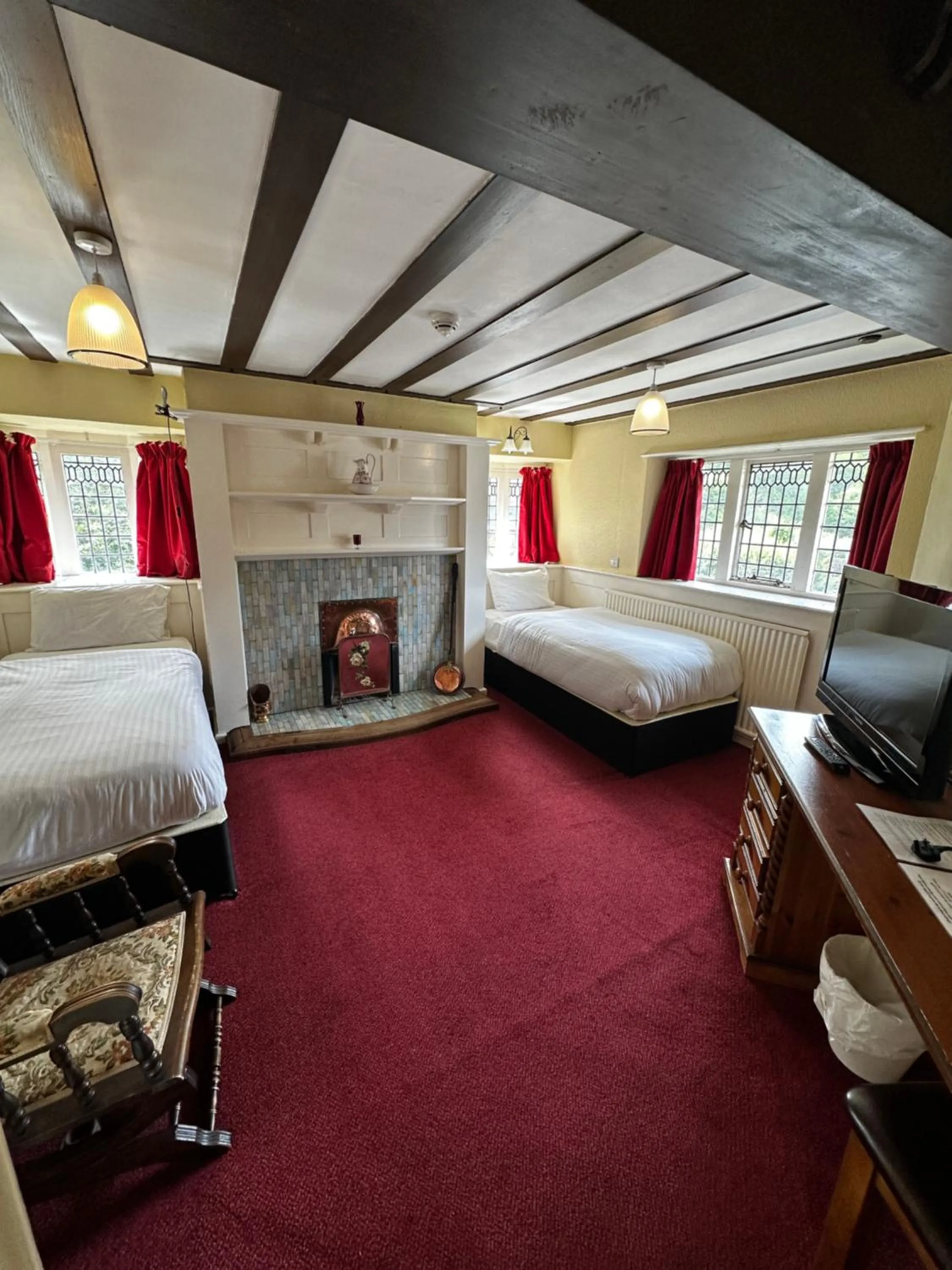 Bed in Barons Court Hotel