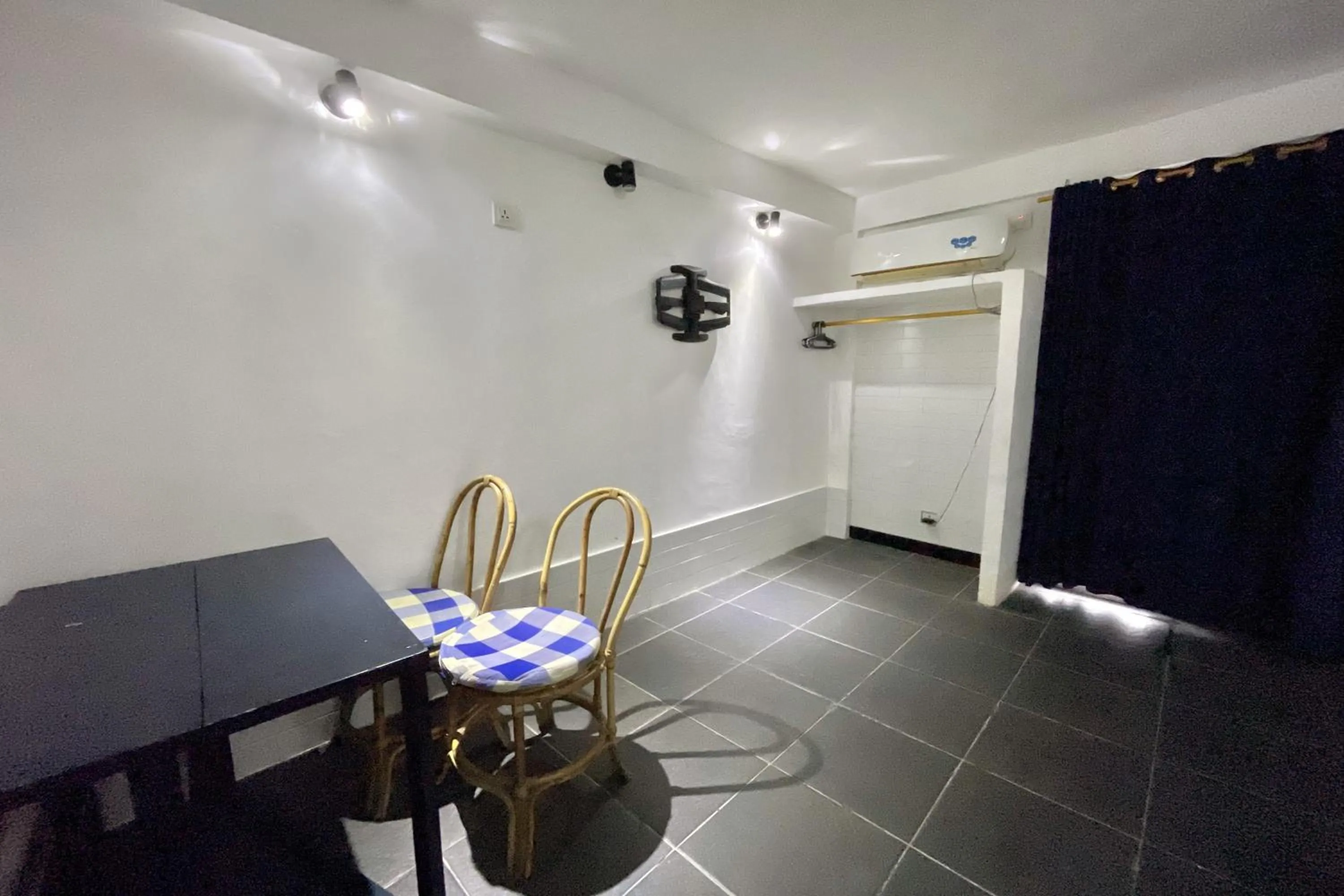 Seating area in Taman Unique Hotel Senggigi